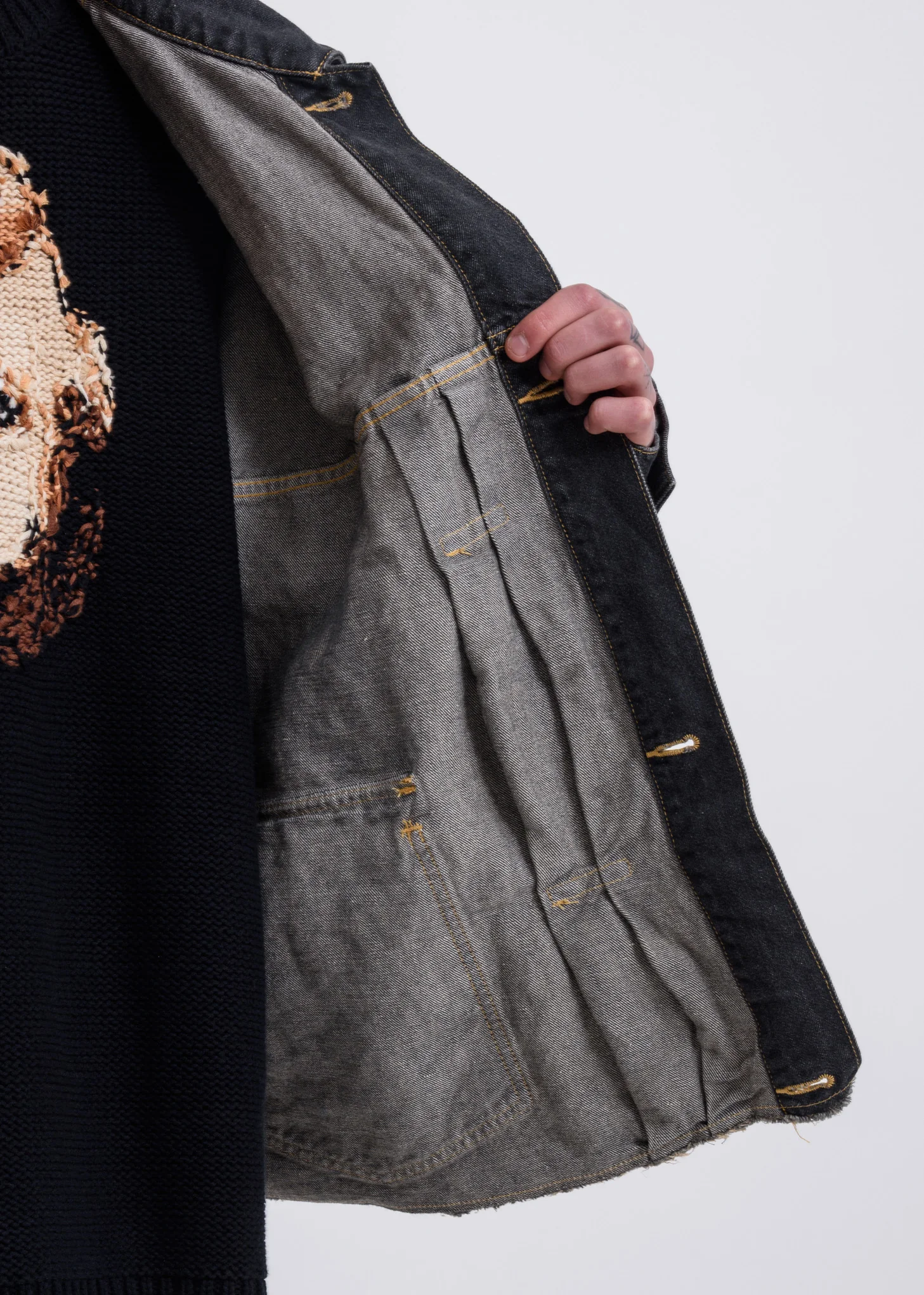 Black Chaos Embroidery Hemp Denim Jacket - Image 5