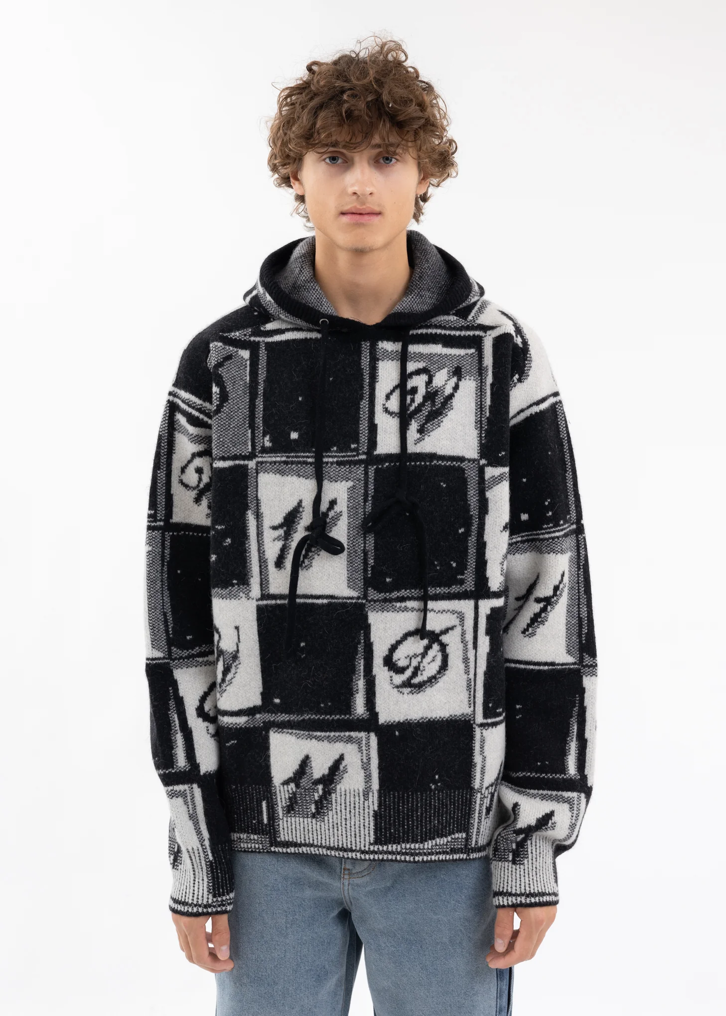 BLACK CHESS BOARD GRAPHIC KNIT HOODIE