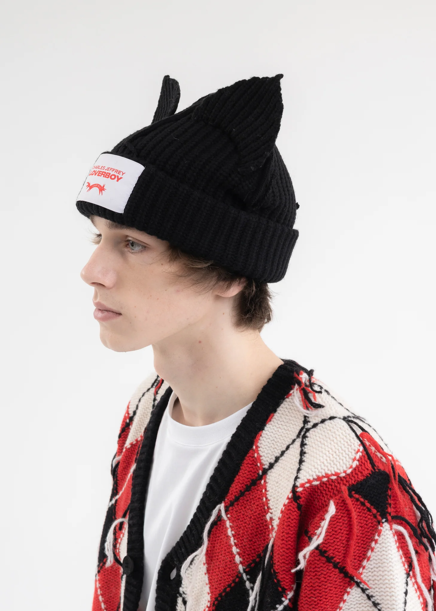 BLACK CHUNKY EARS BEANIE - Image 4