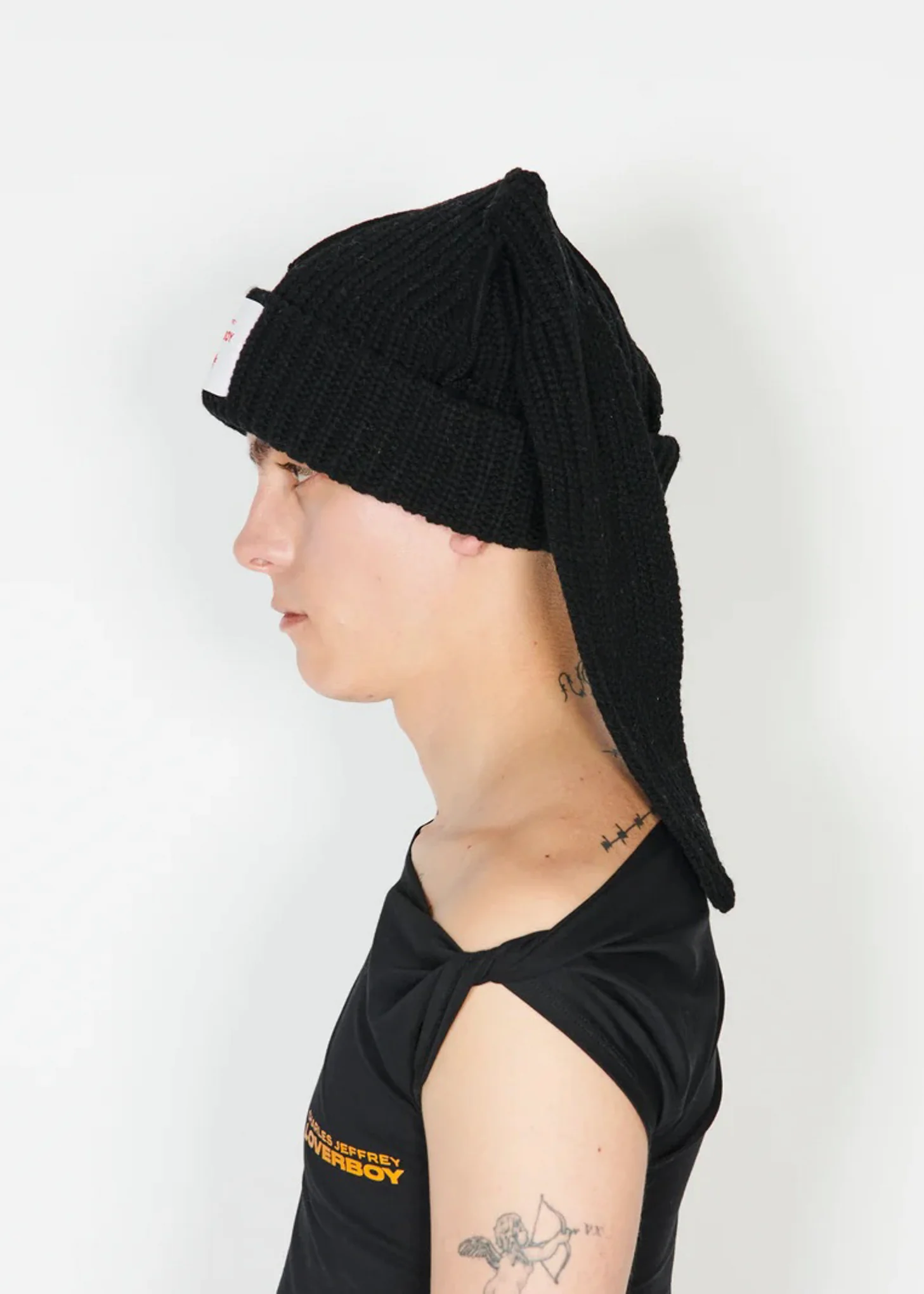 BLACK CHUNKY RABBIT BEANIE - Image 10