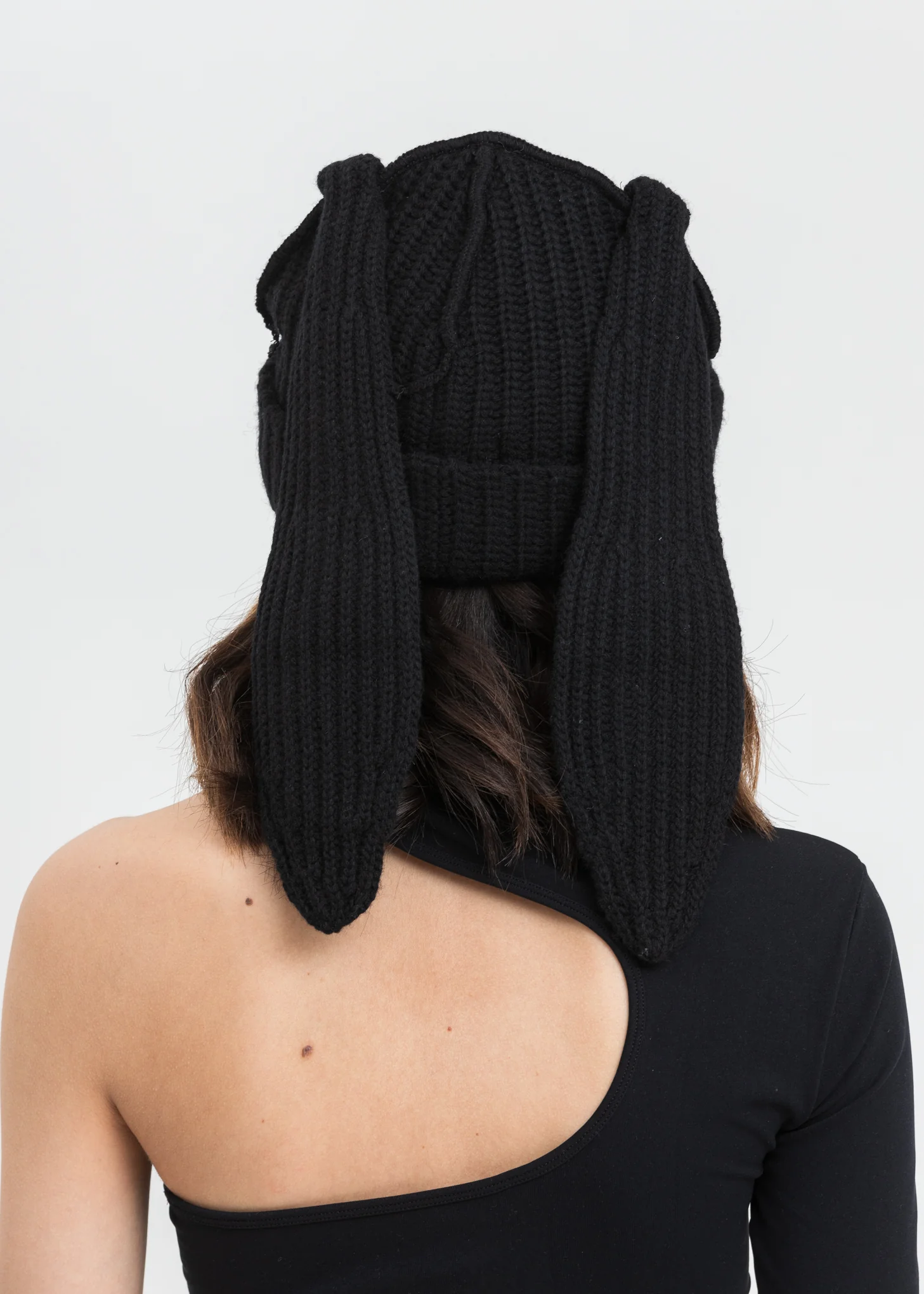 BLACK CHUNKY RABBIT BEANIE - Image 8