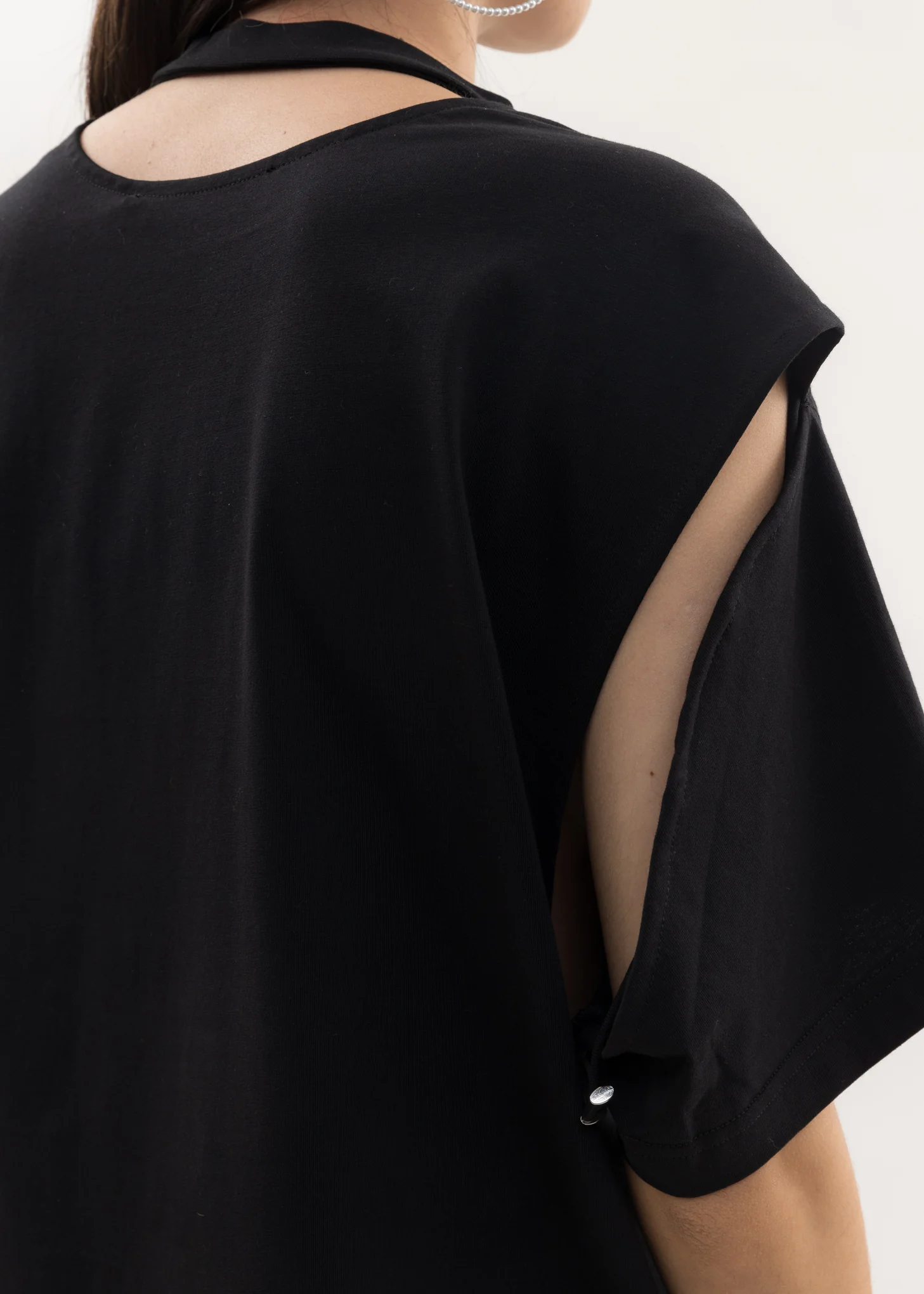 Black CLASSIC CONVERTIBLE T-Shirt - Image 8