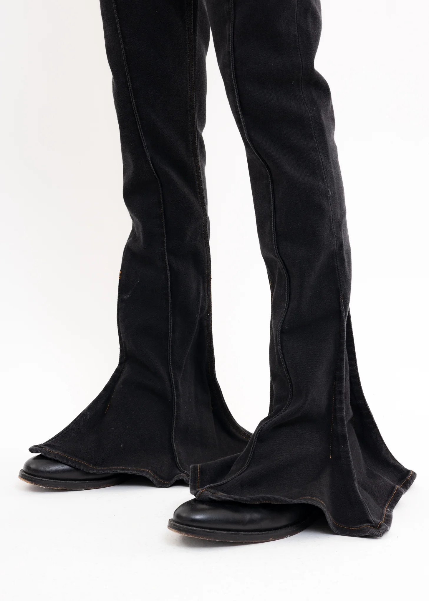 Black CLASSIC TRUMPET Jeans - Image 2
