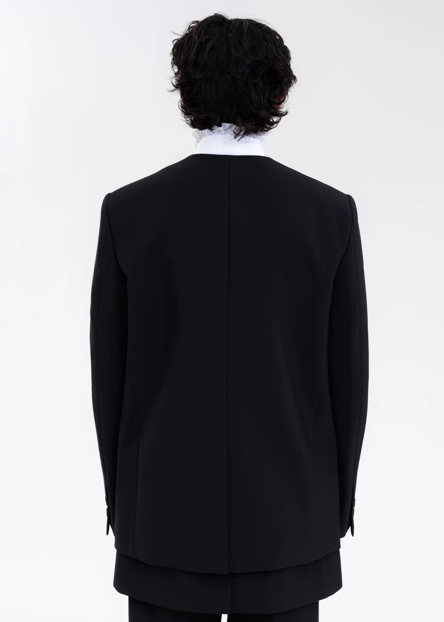 BLACK COLLARLESS JAKCET WITH WHITE-PRINT SLEEVES - Image 3