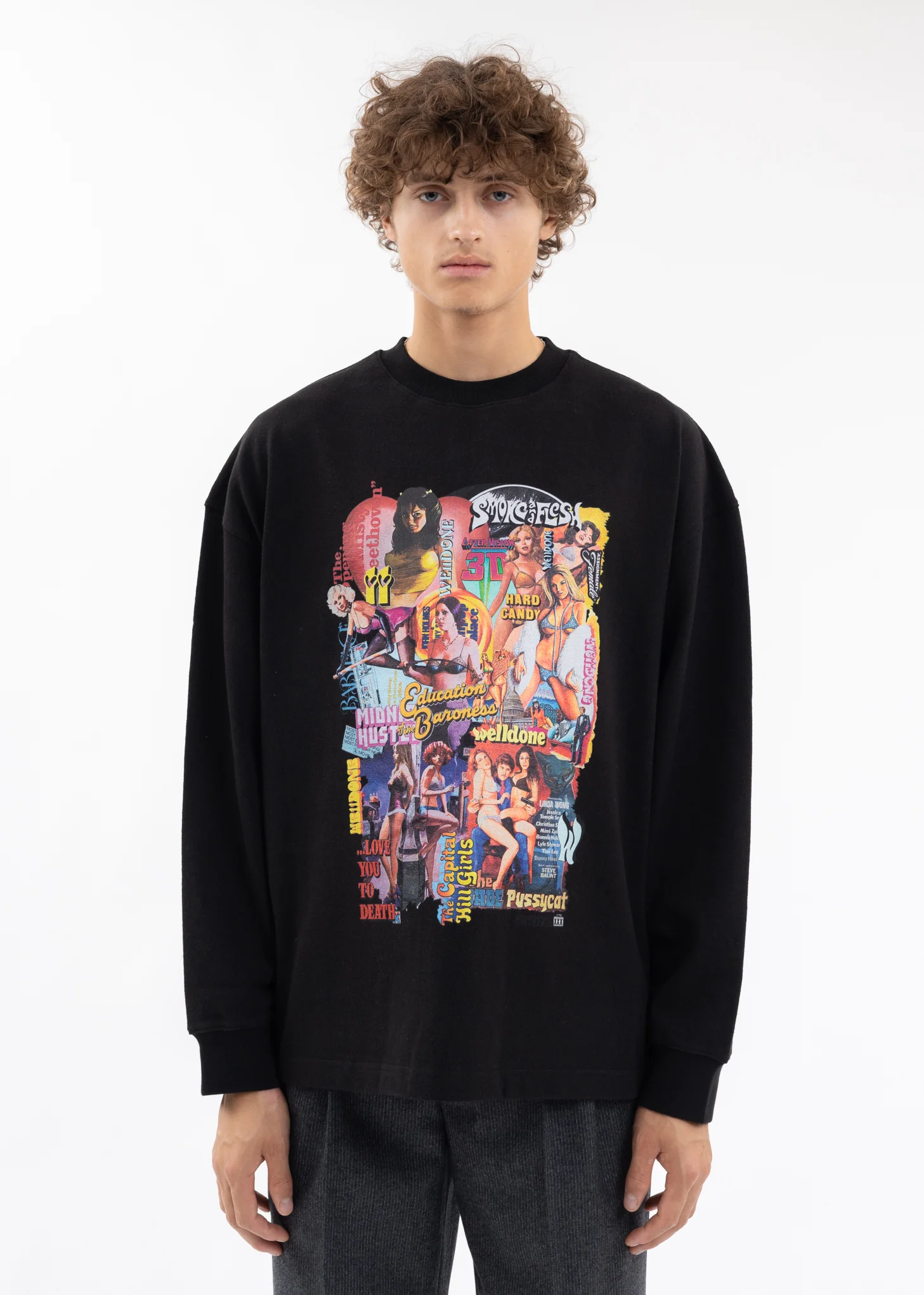 BLACK COLOR MOVIE COLLAGE LONG-SLEEVED T-SHIRT