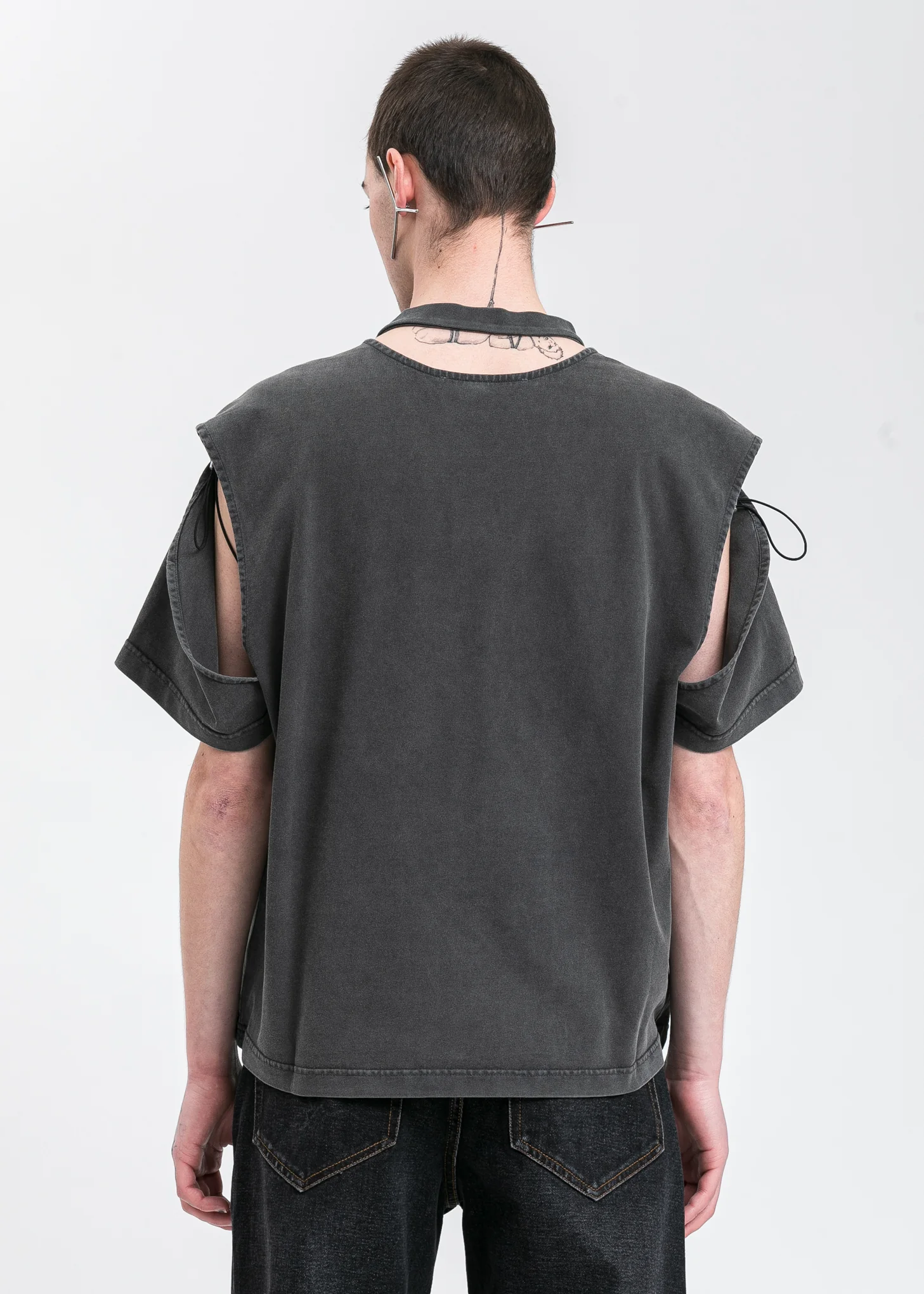 Black Convertible Caesar T-Shirt - Image 4