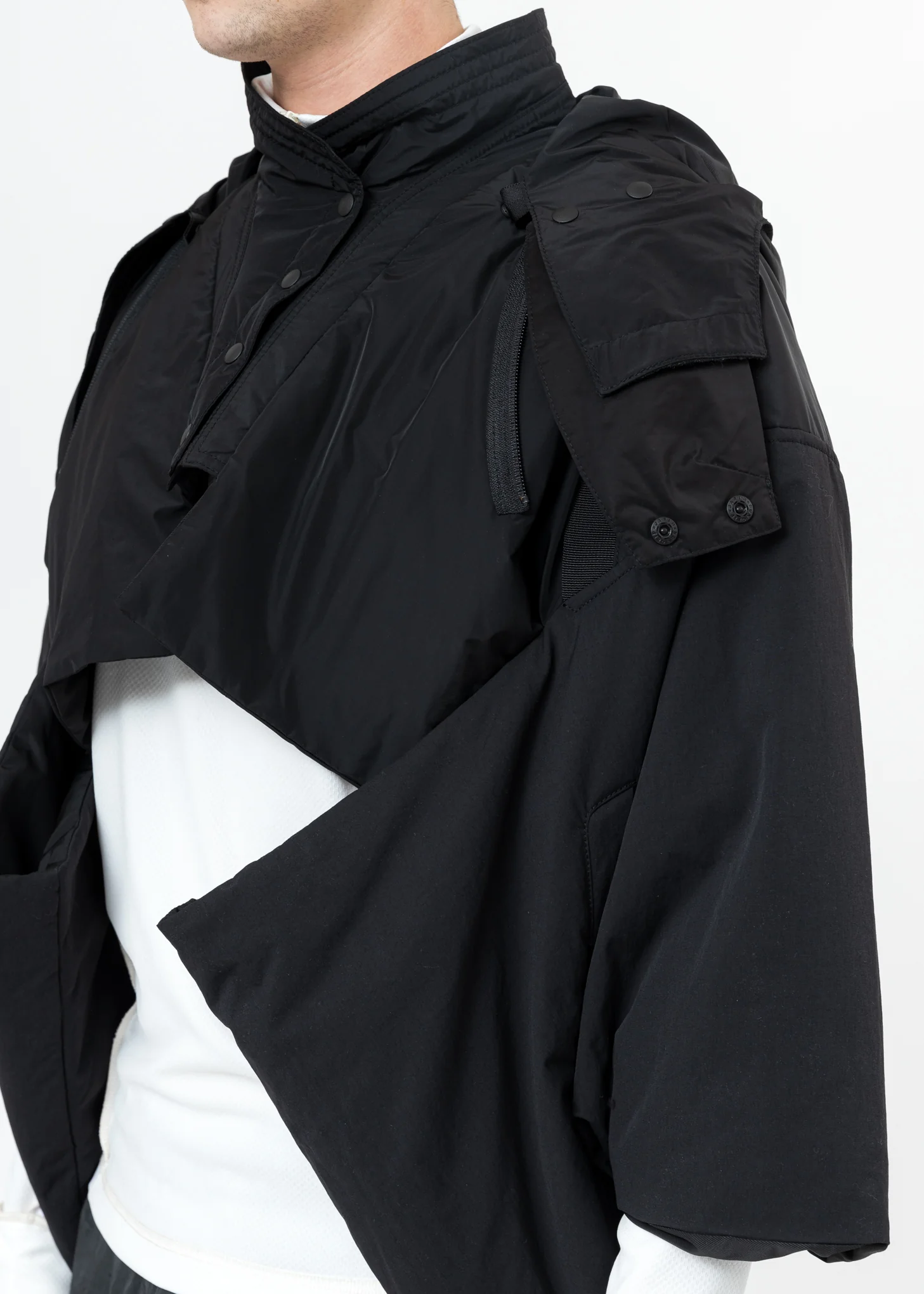 Black Cropped Kimono Jacket - Image 4