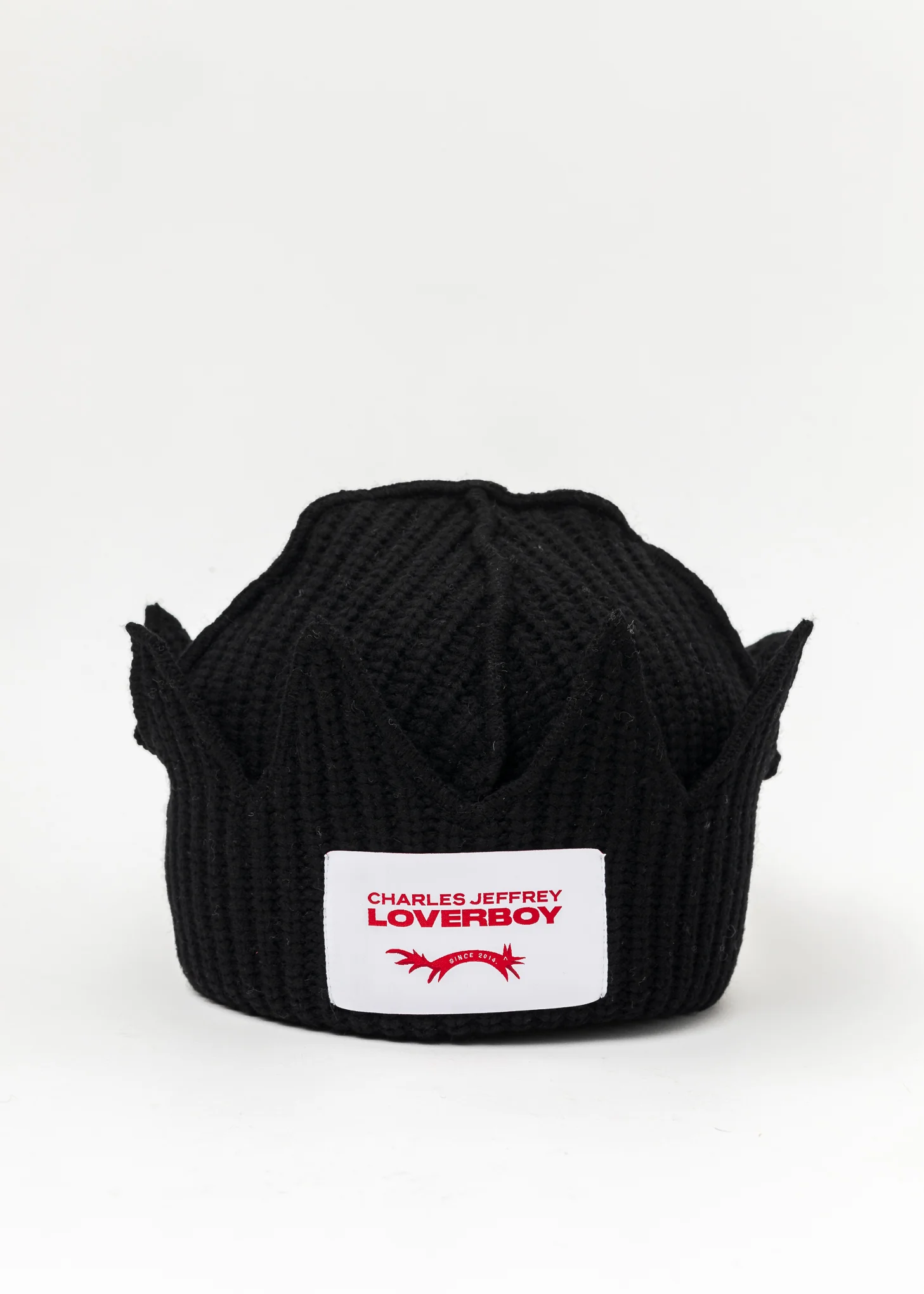 BLACK CROWN BEANIE