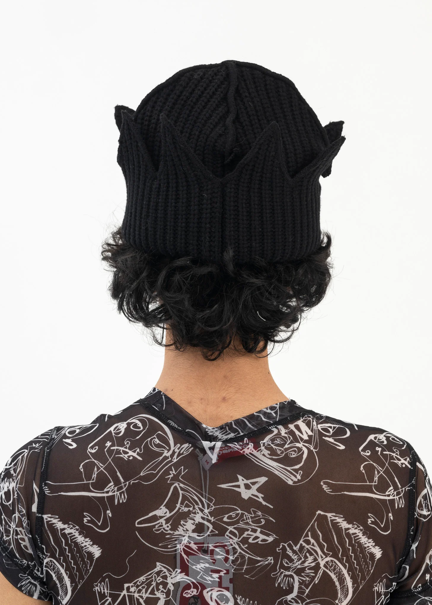 BLACK CROWN BEANIE - Image 7