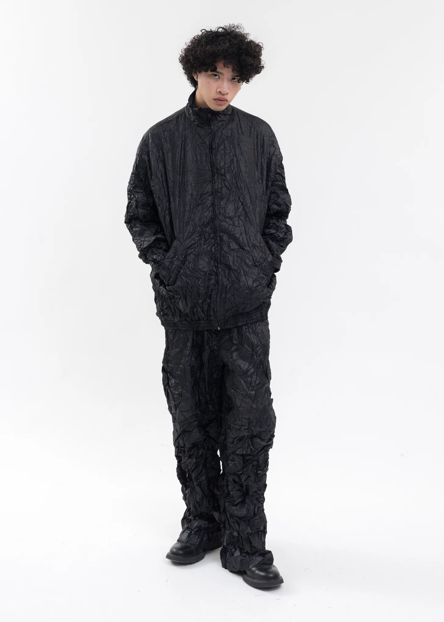 BLACK CRUMPLED OVERSIZED TRACK PANTS - Image 7