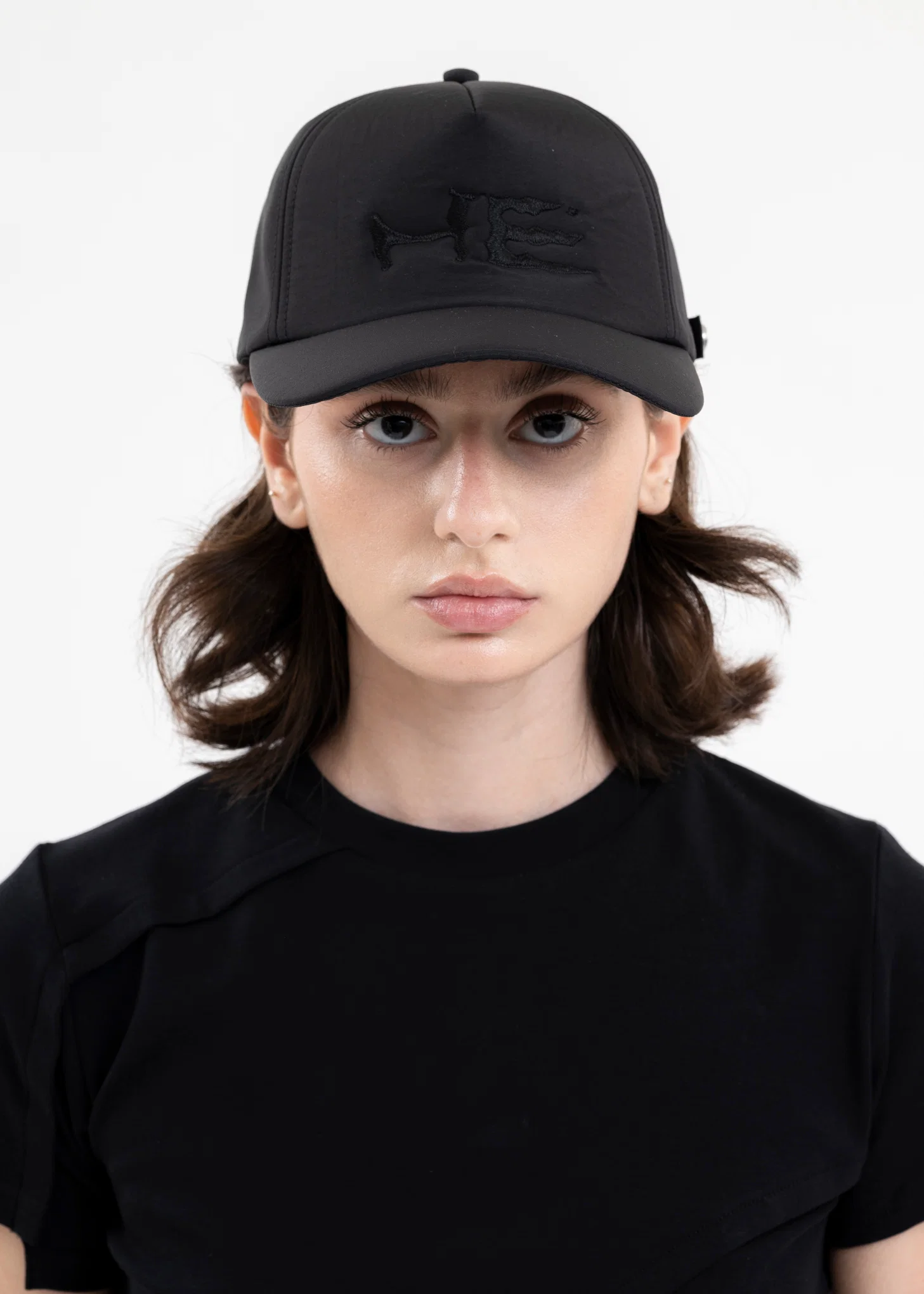 BLACK CYCLONE TRUCKER CAP