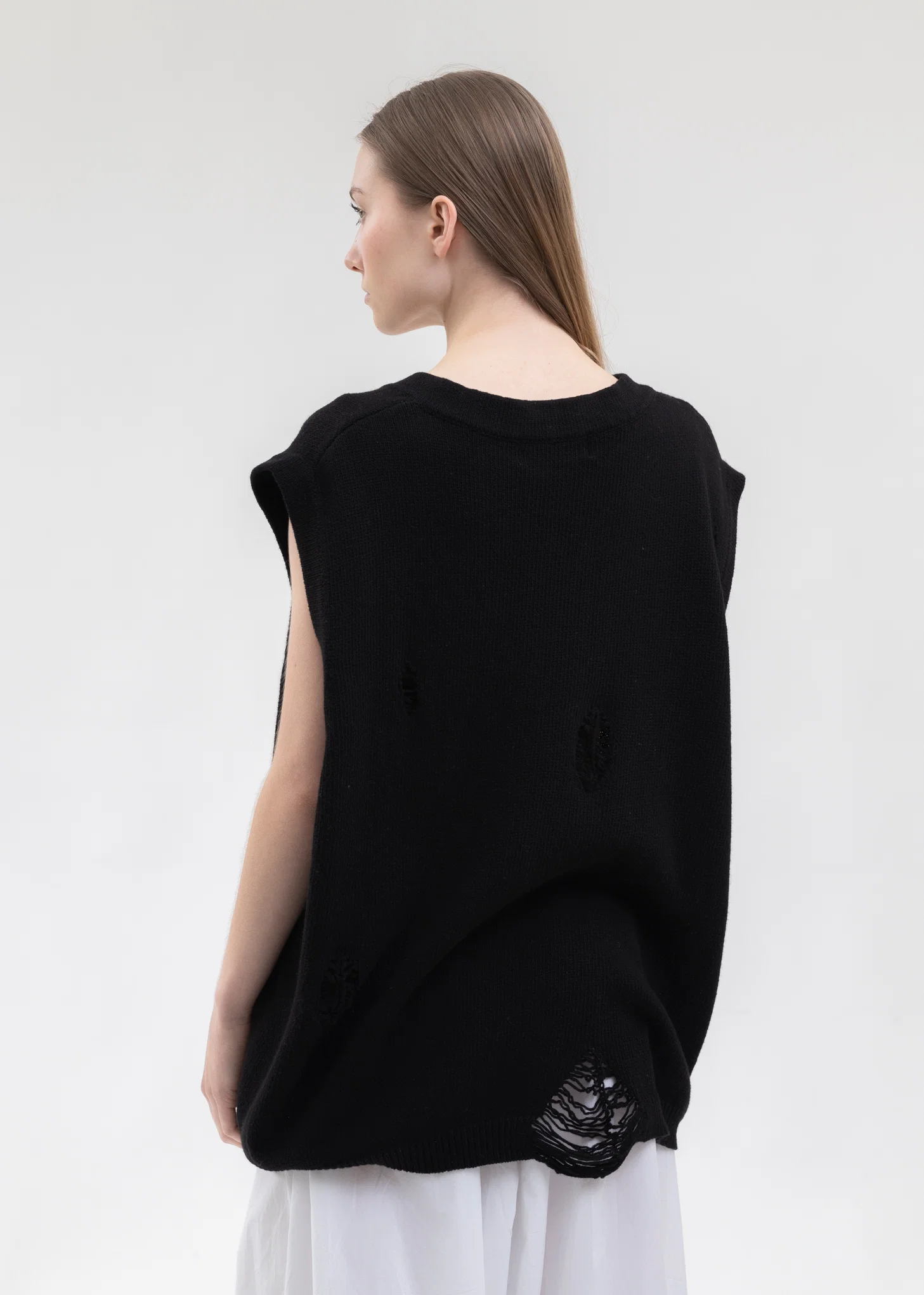 Black DAMAGE COTTON V-NECK KNIT VEST - Image 2