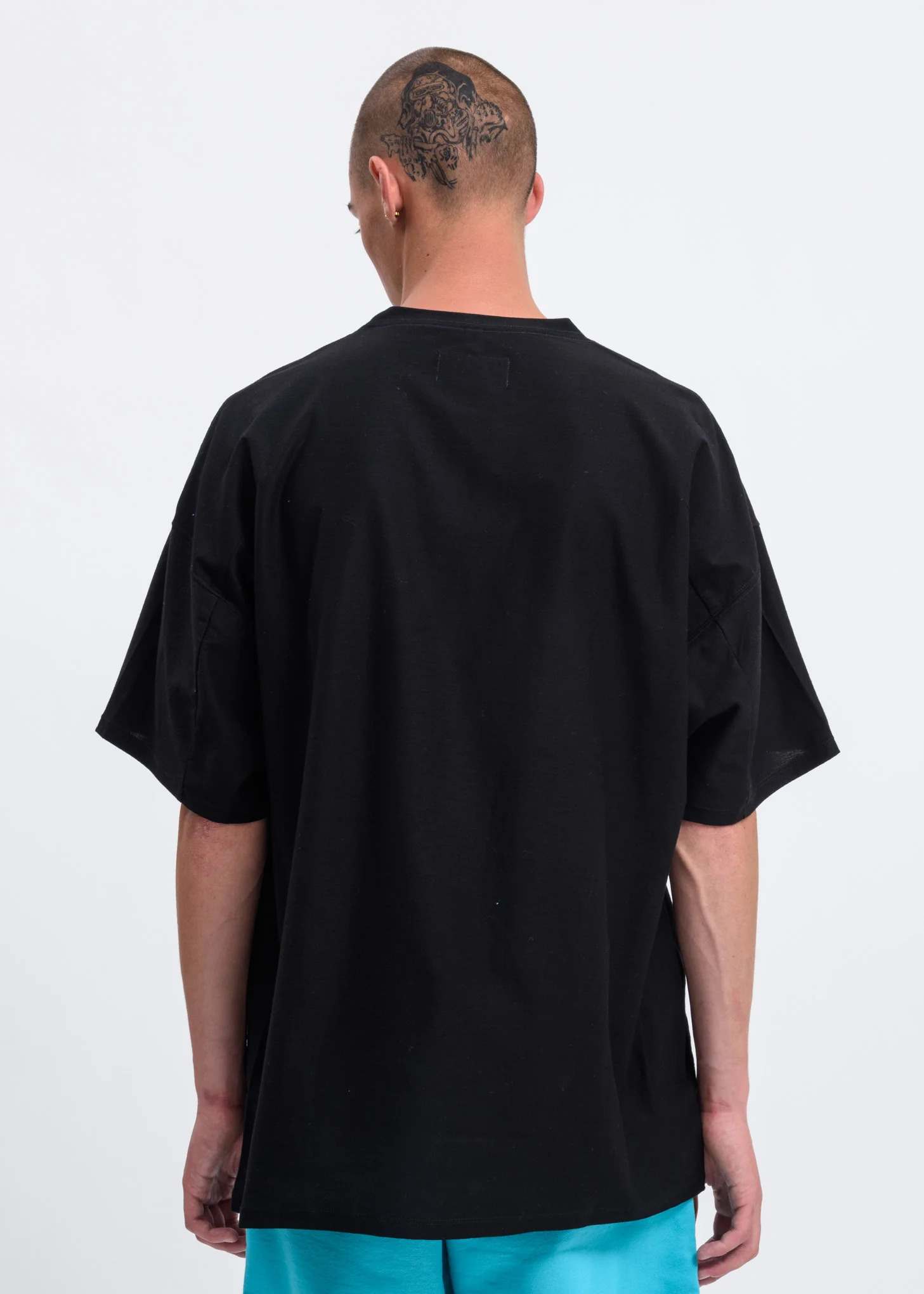 Black Disguise Embroidery T-Shirt - Image 5