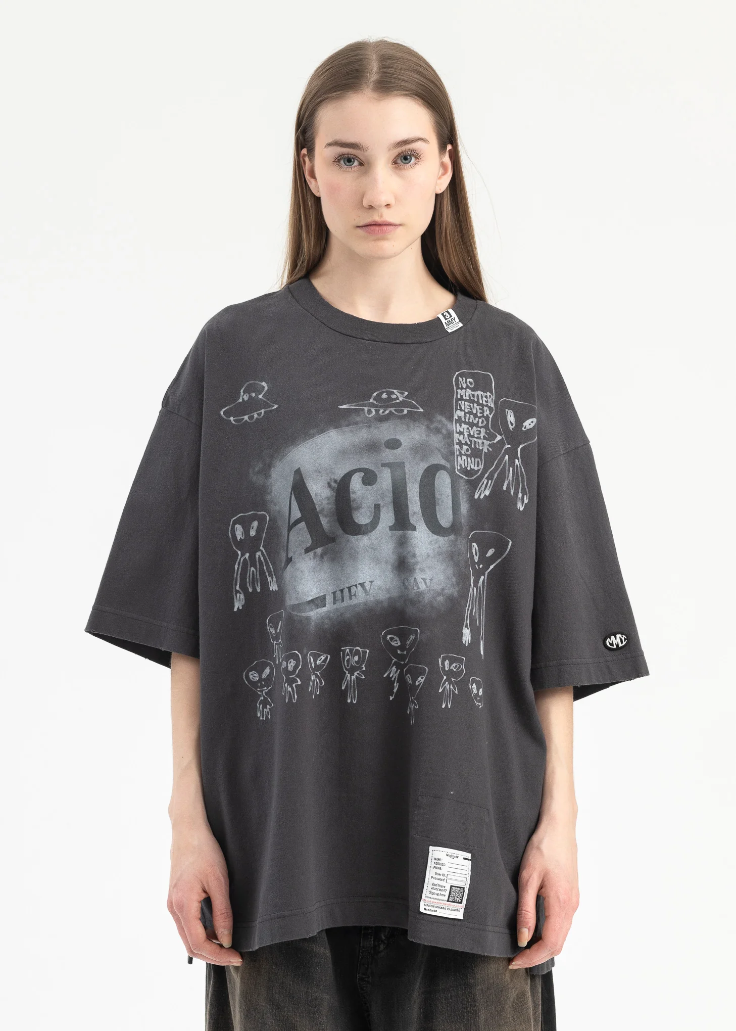 BLACK DISTRESSED ACID PRINTED TEE