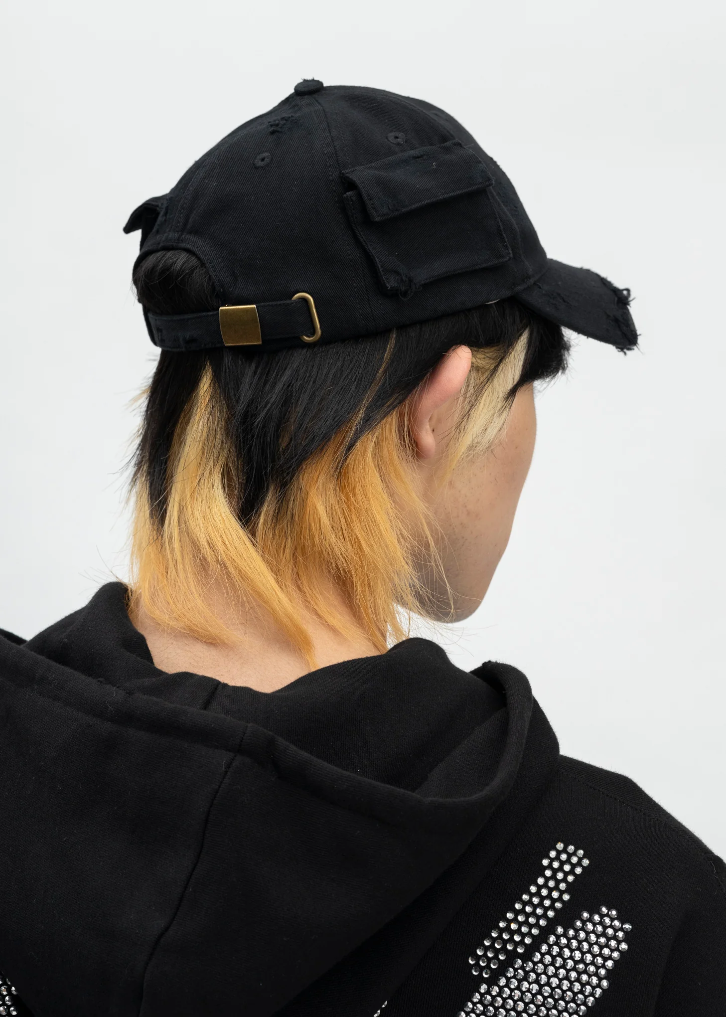BLACK DISTRESSED CARGO CAP - Image 3