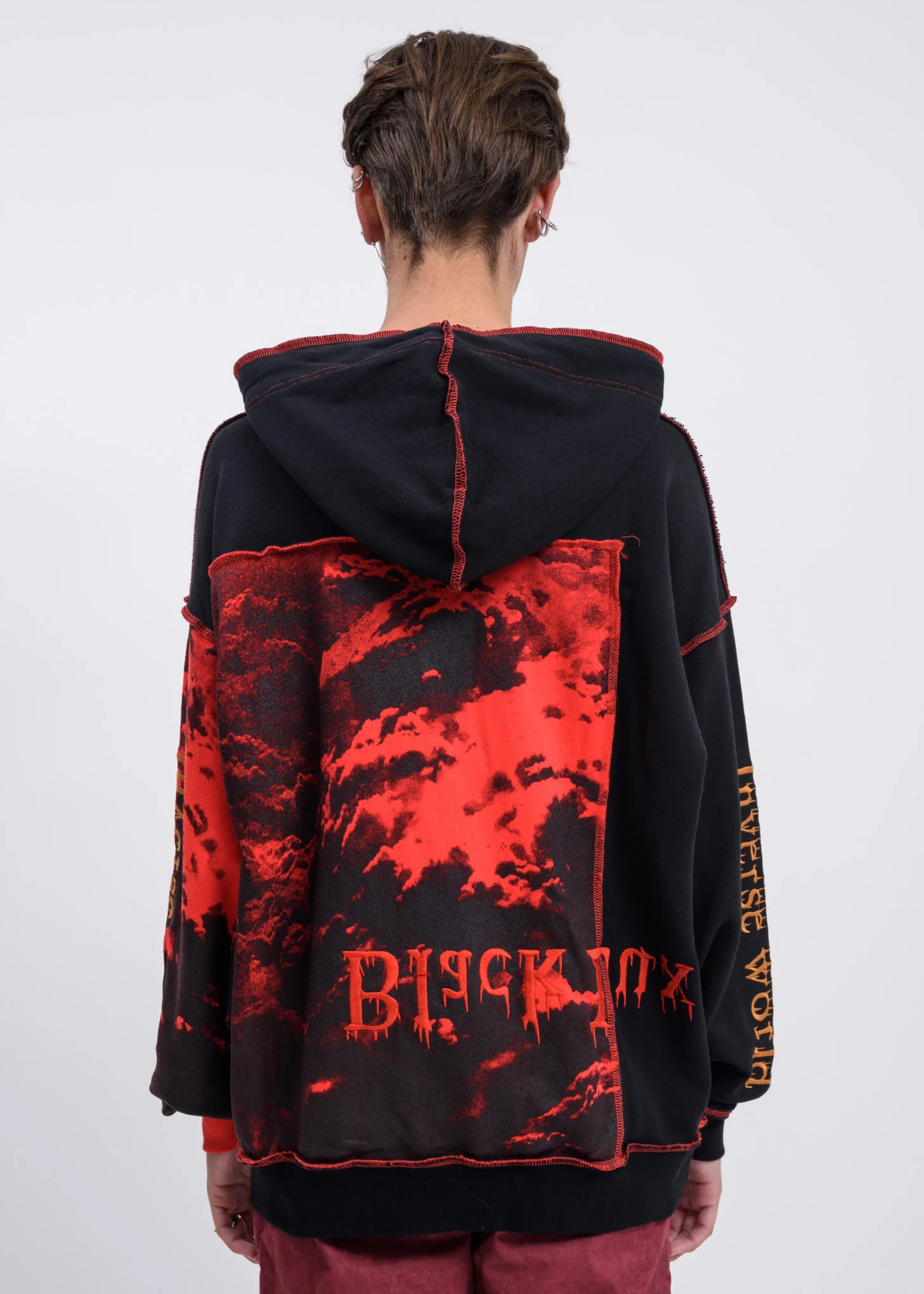 Black Red Distressed Clouds Panel Hoodie - Image 3