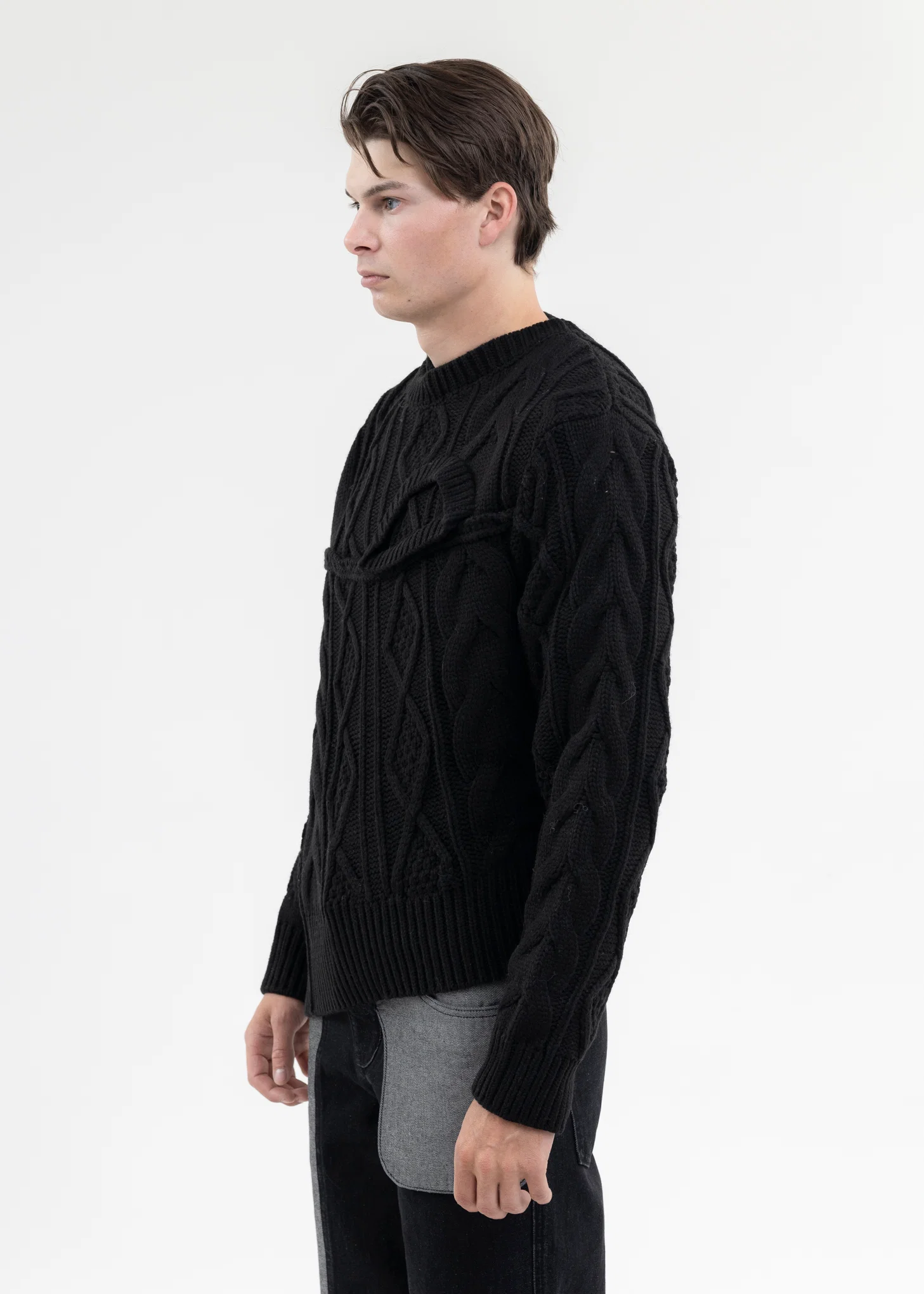 BLACK DOUBLE-COLLAR CABLE KNIT JUMPER - Image 3