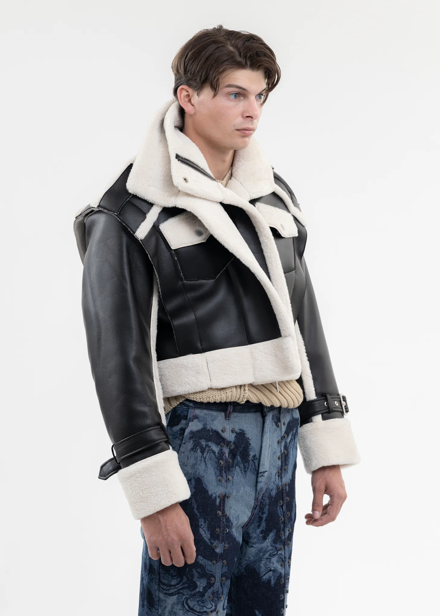 BLACK DOUBLE SIDE SHERPA JACKET - Image 2
