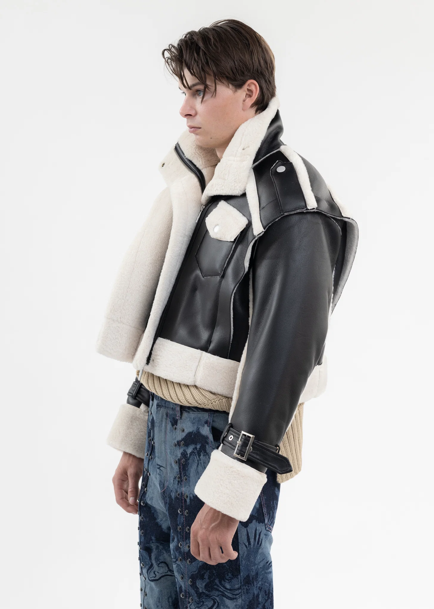 BLACK DOUBLE SIDE SHERPA JACKET - Image 3