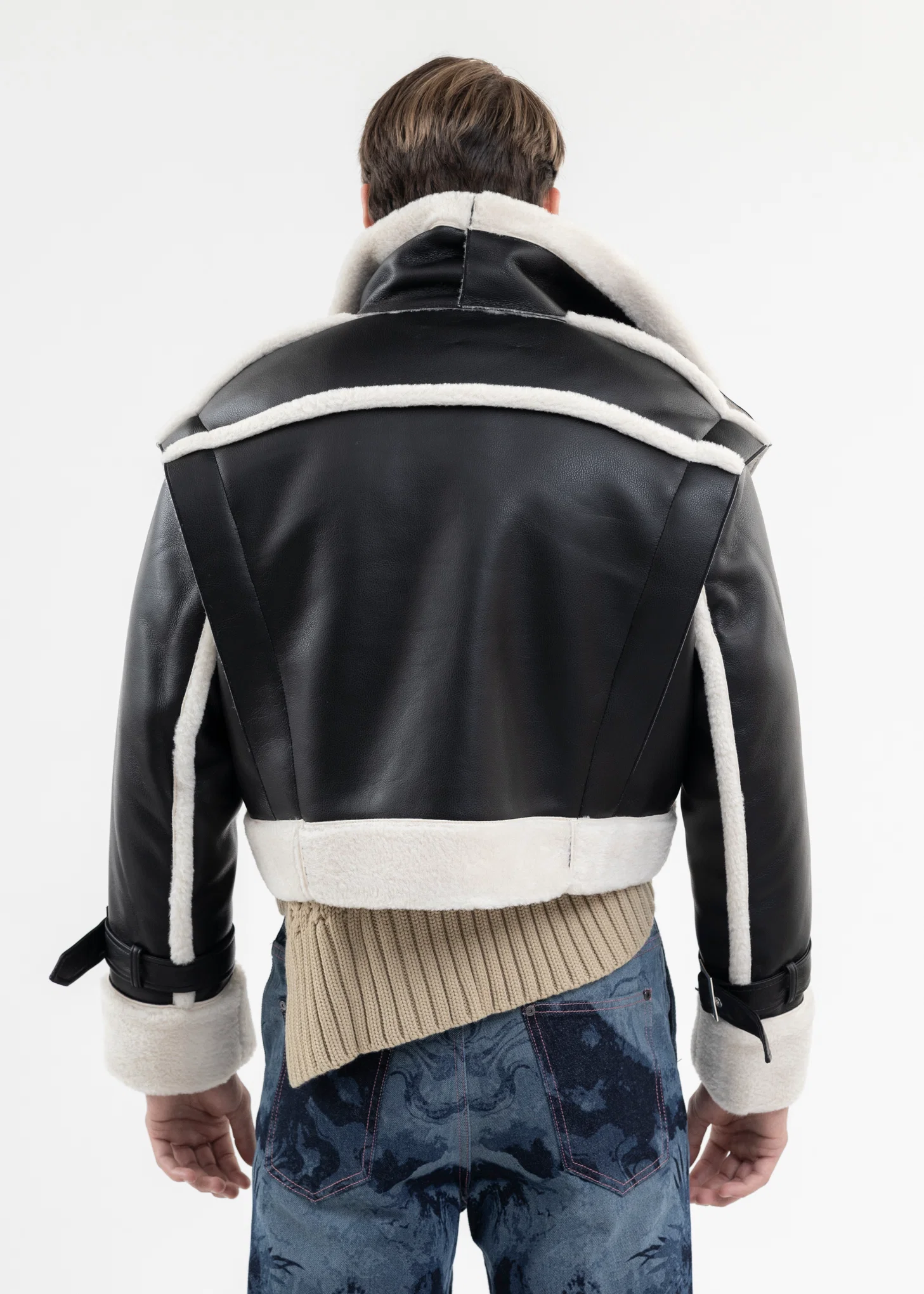 BLACK DOUBLE SIDE SHERPA JACKET - Image 4