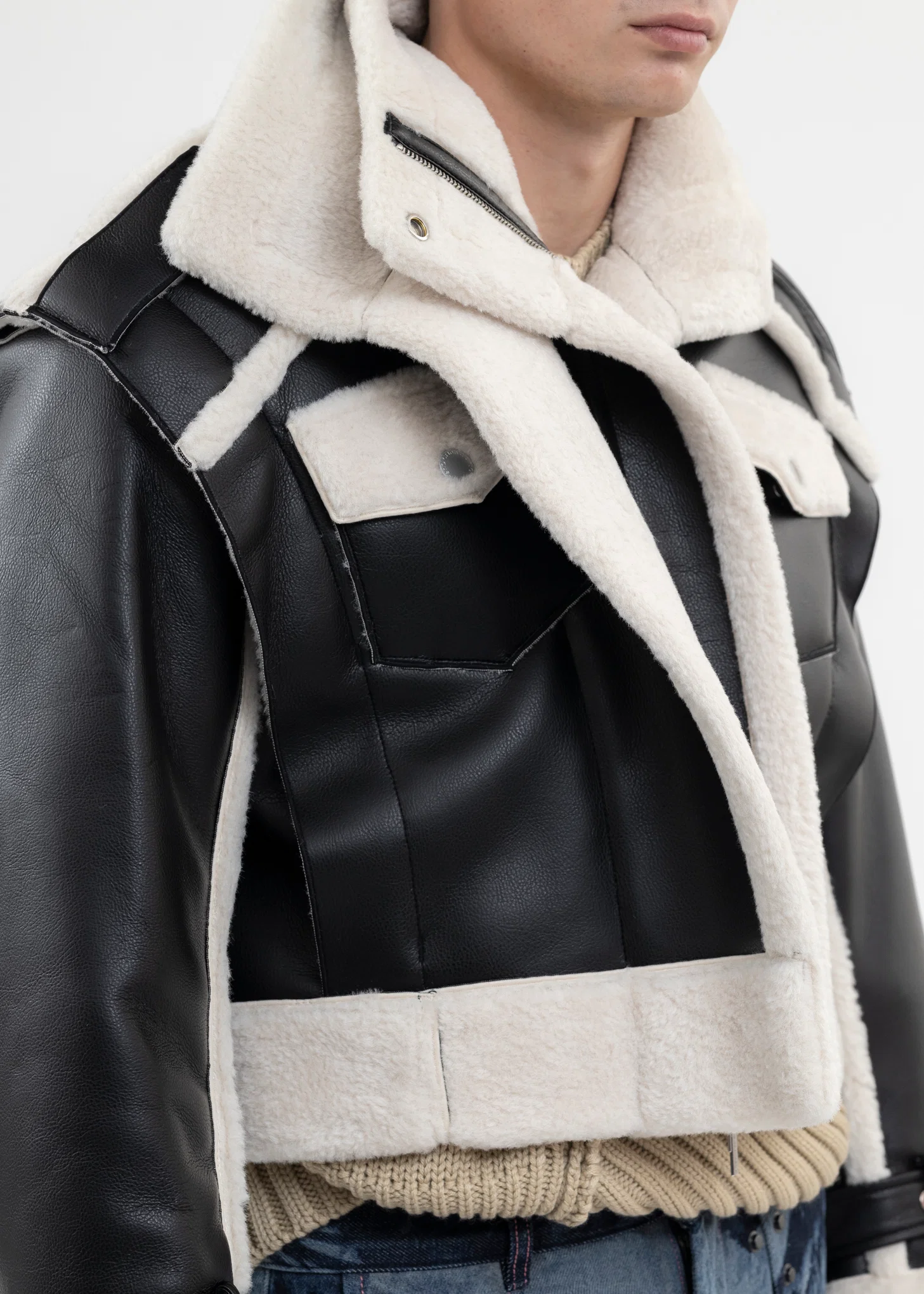 BLACK DOUBLE SIDE SHERPA JACKET - Image 5