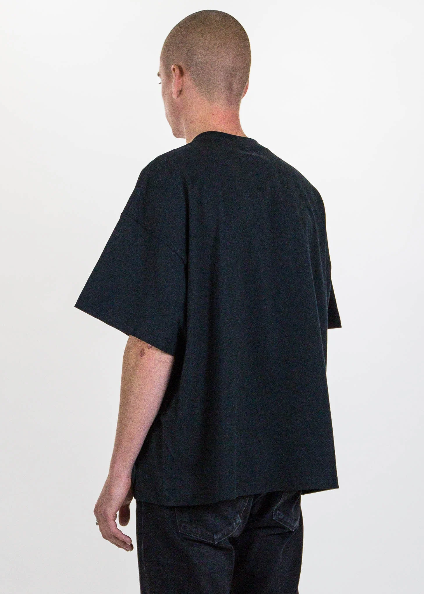 Black Drop Patch Embroidery T-Shirt - Image 5