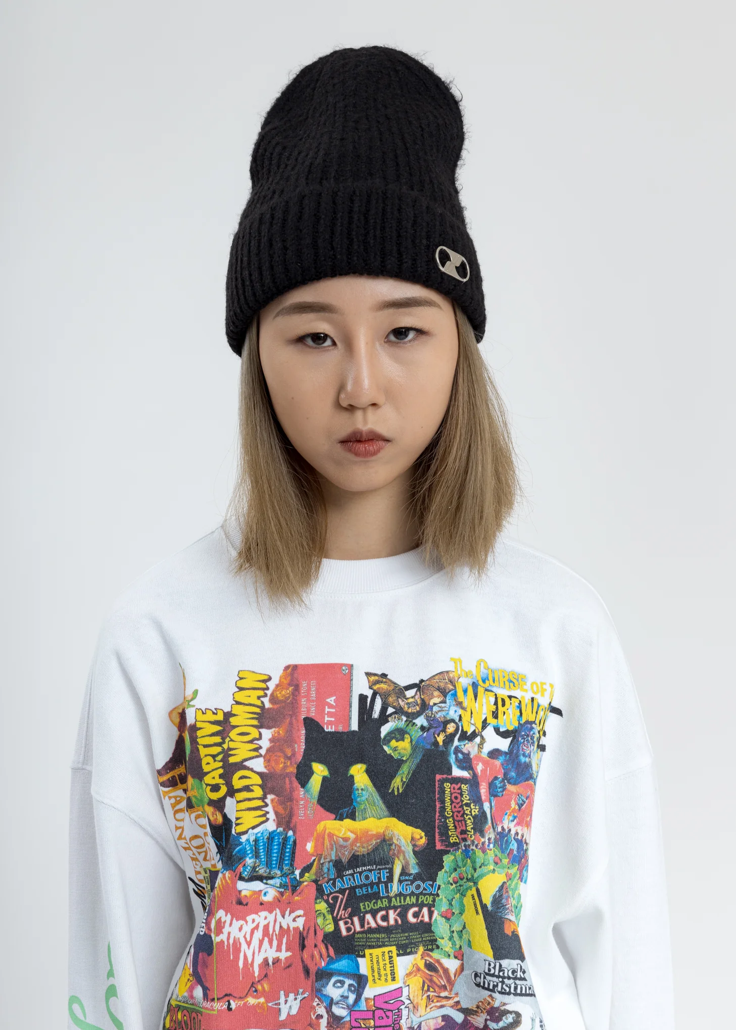 Black Embroidered Metal Logo Long Beanie - Image 3