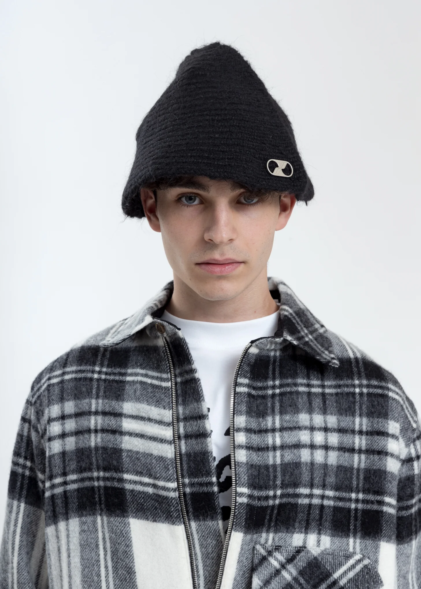 Black Embroidered Metal Logo Narrow Bucket Hat - Image 2