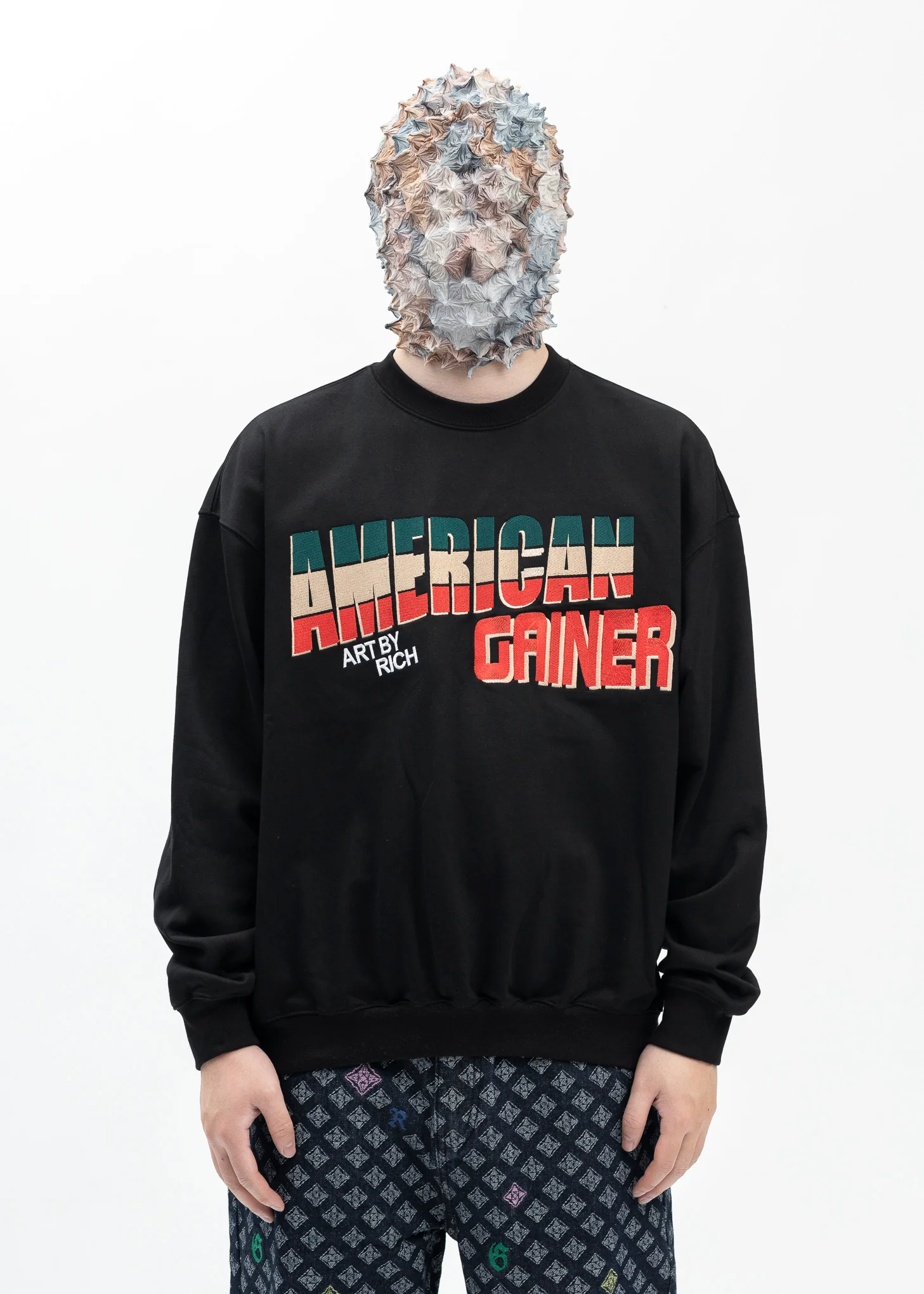 BLACK EMBROIDERY LOGO CREWNECK
