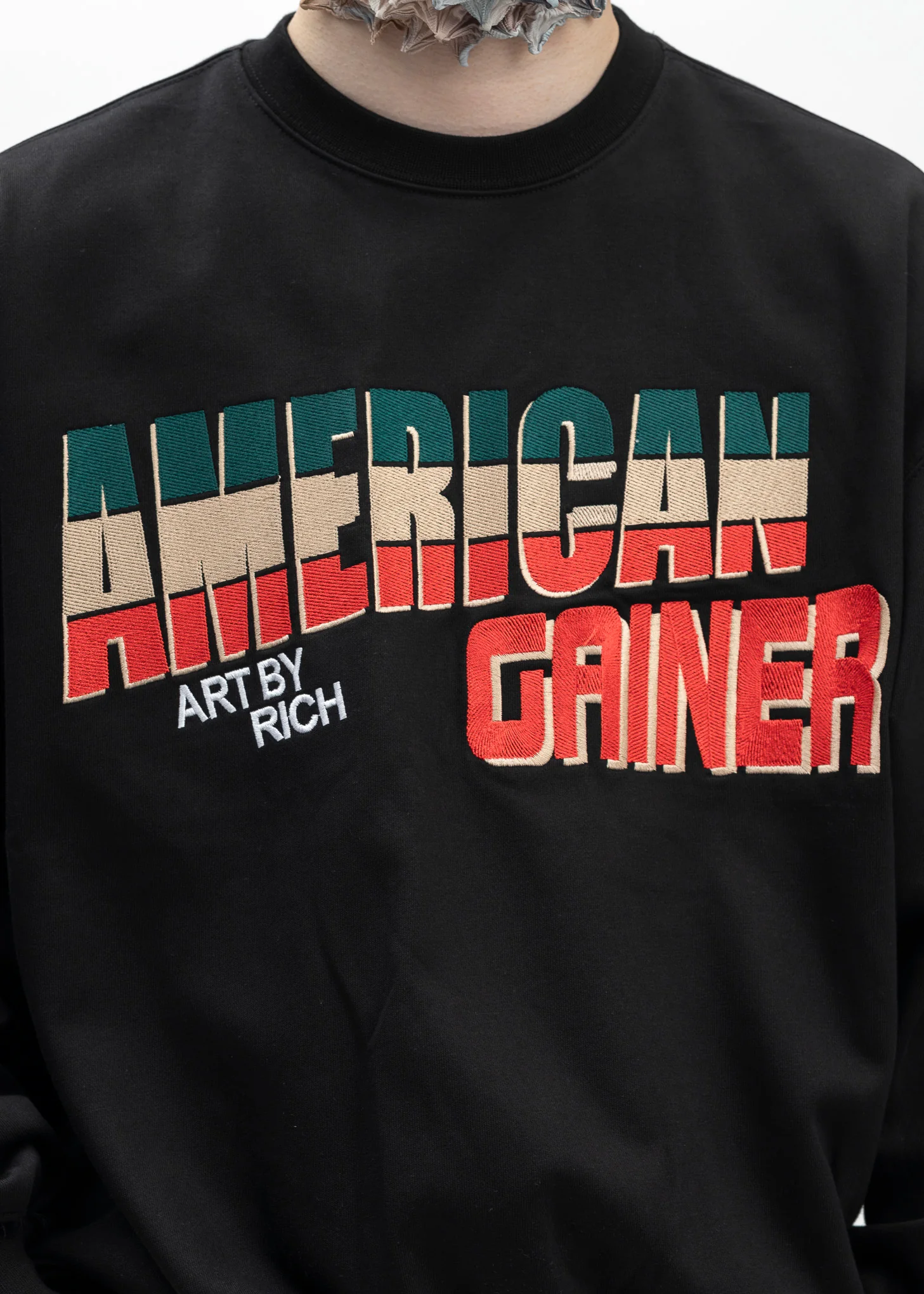 BLACK EMBROIDERY LOGO CREWNECK - Image 4