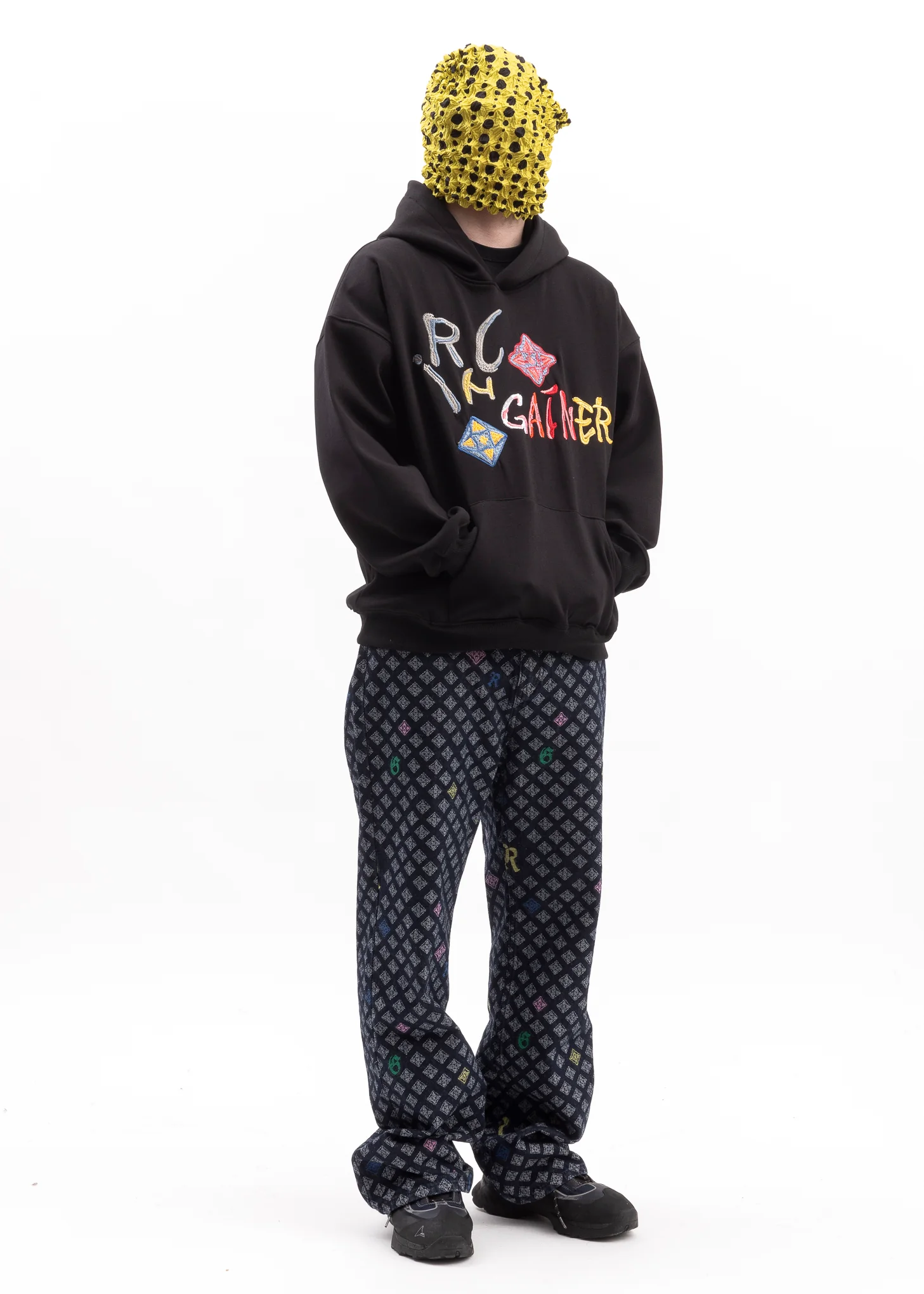 BLACK EMBROIDERY LOGO HOODIES - Image 5