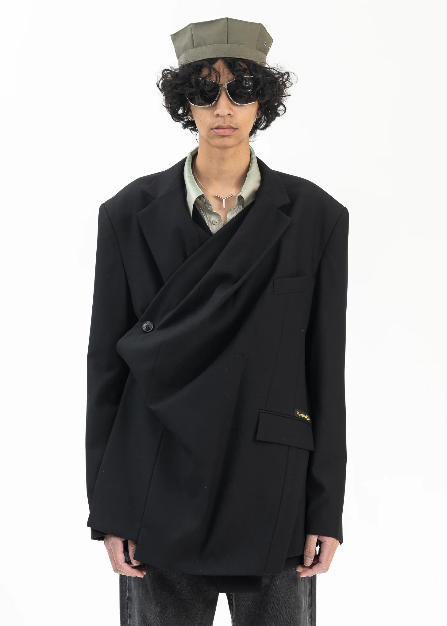 BLACK EMPTY WRAP JACKET