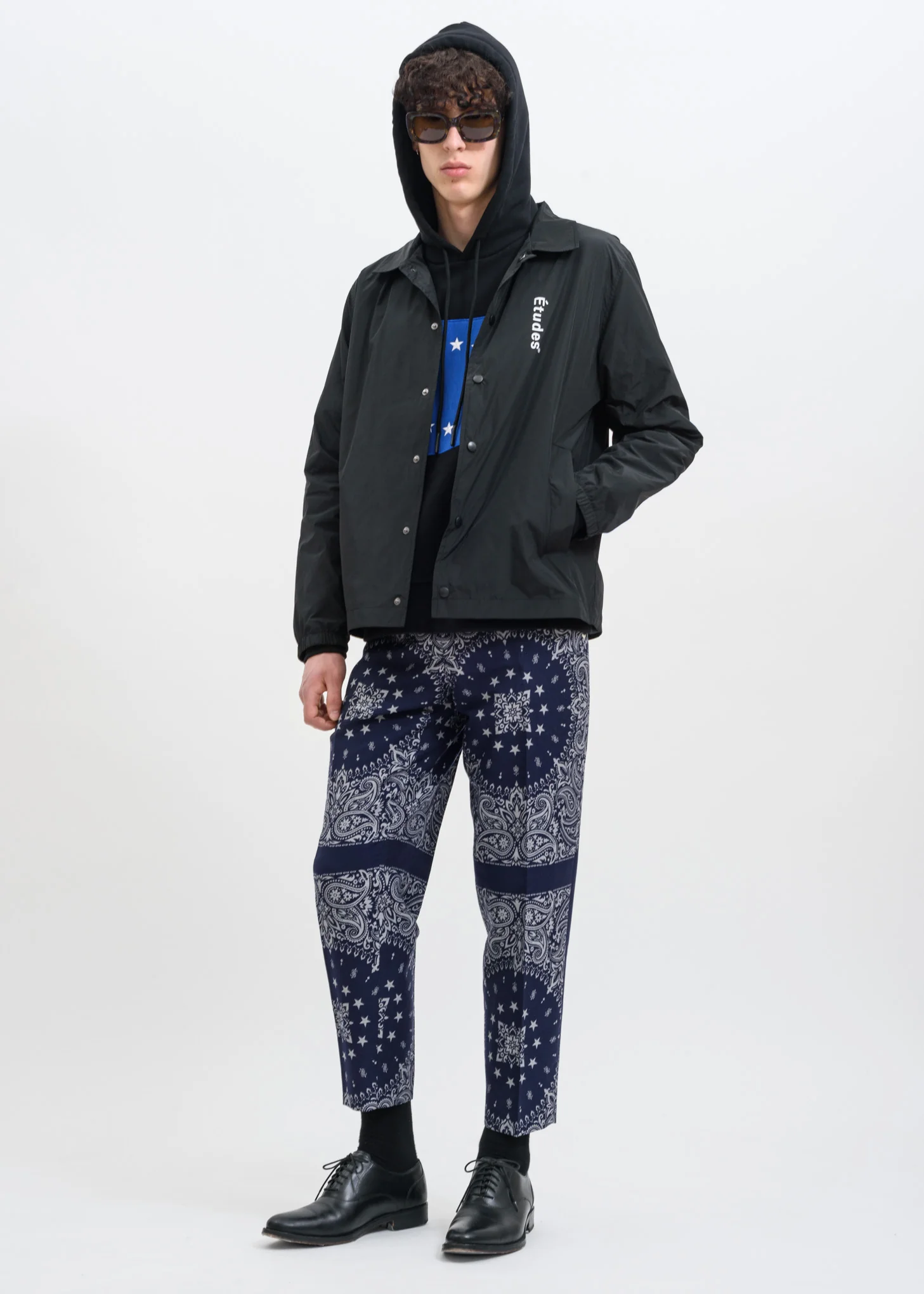 Black Europa Color Hoodie - Image 5