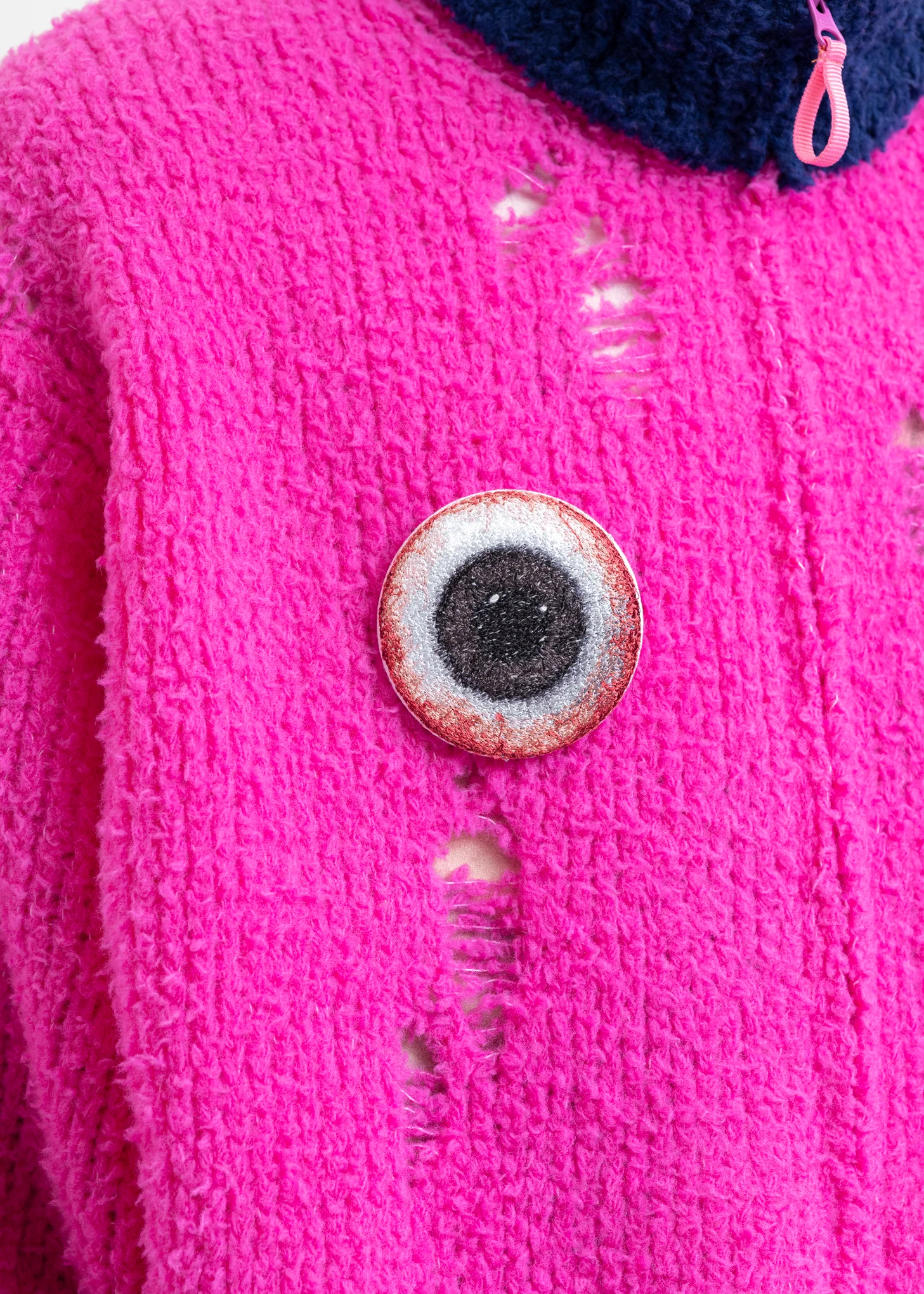BLACK EYE EMBROIDERY BADGE - Image 2