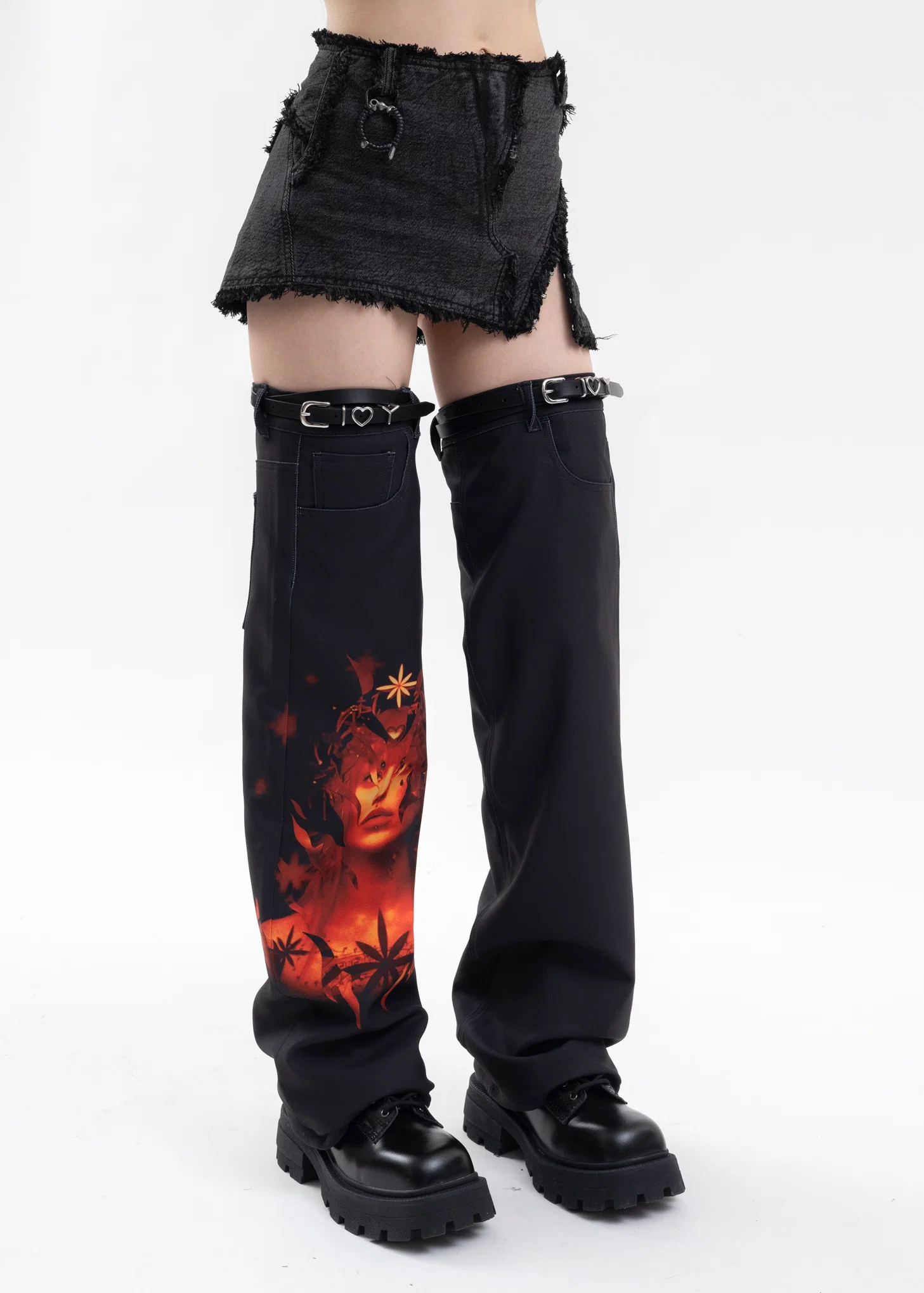 BLACK FANTASY GIRL KNEE-HIGH - Image 3