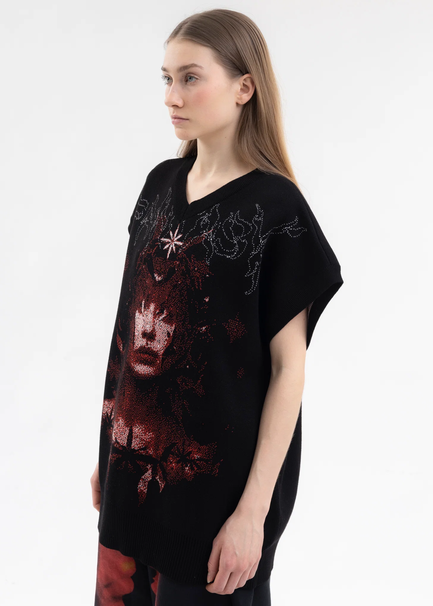 BLACK FANTASY GIRL KNIT VEST - Image 3