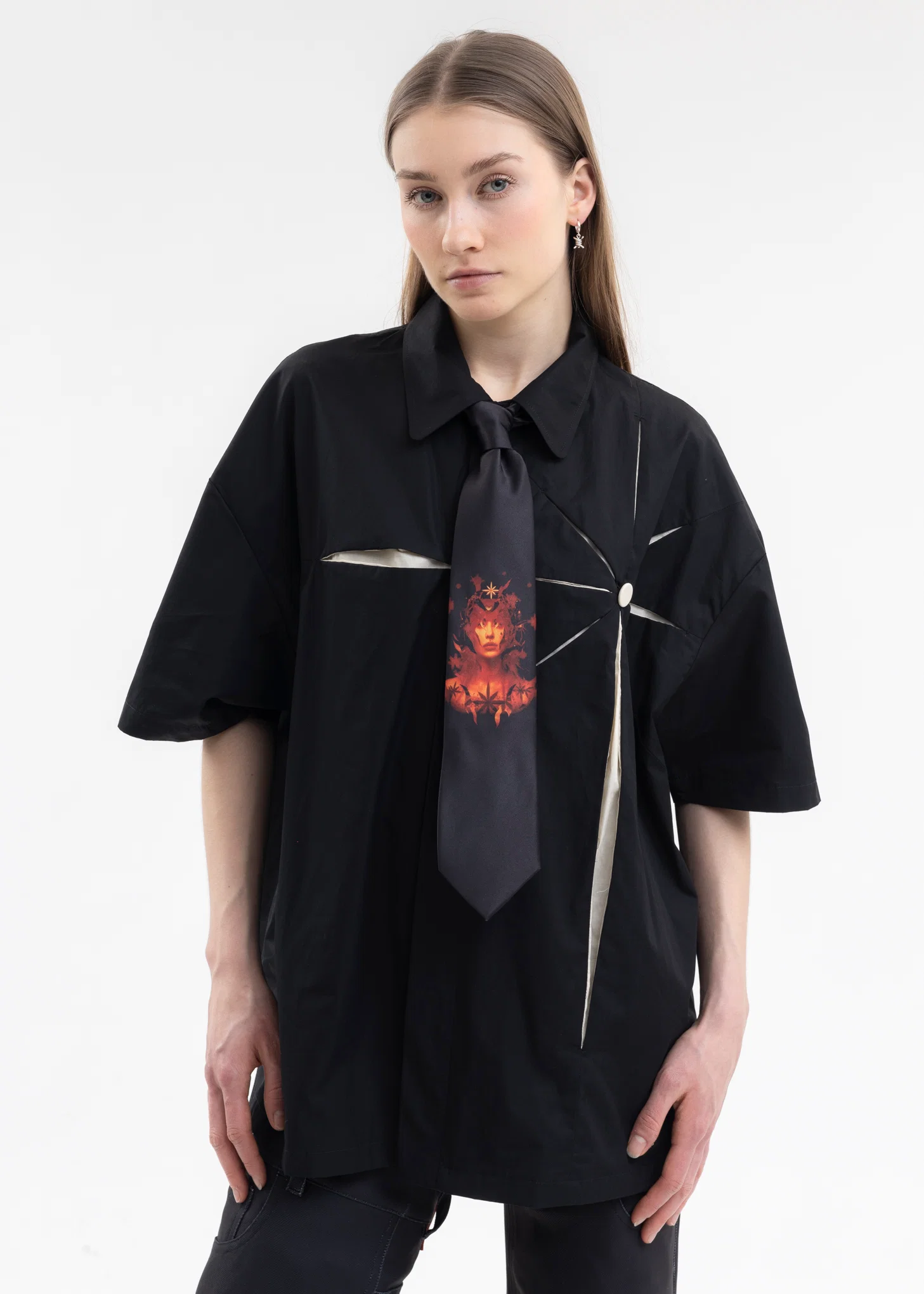 BLACK FANTASY GIRL TIE