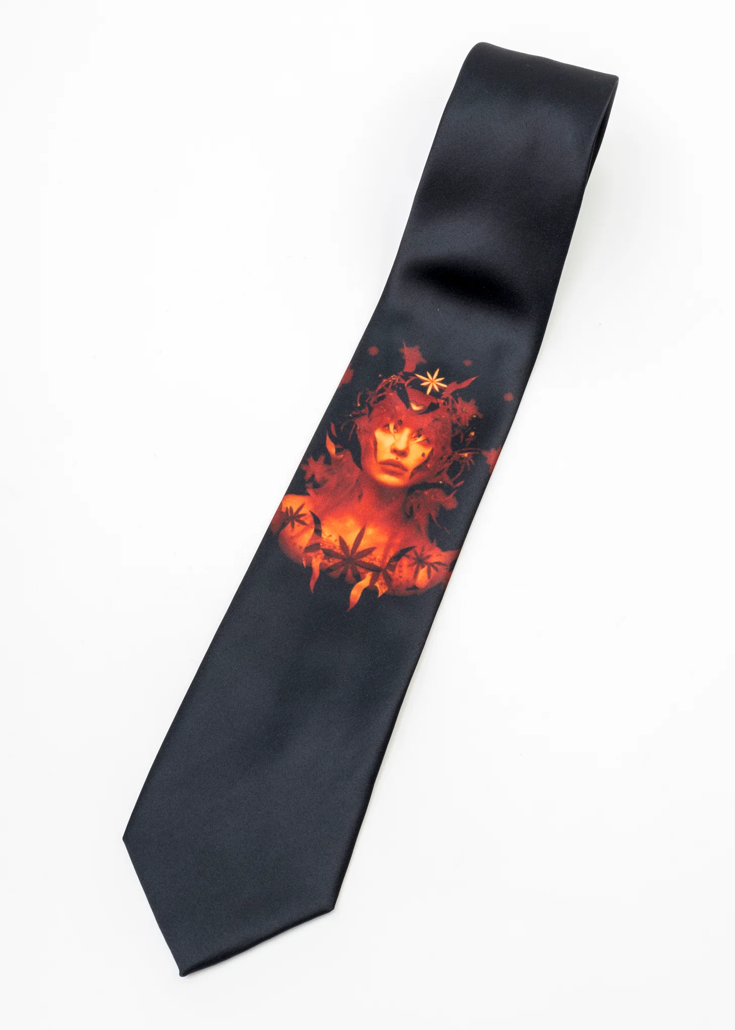 BLACK FANTASY GIRL TIE - Image 4