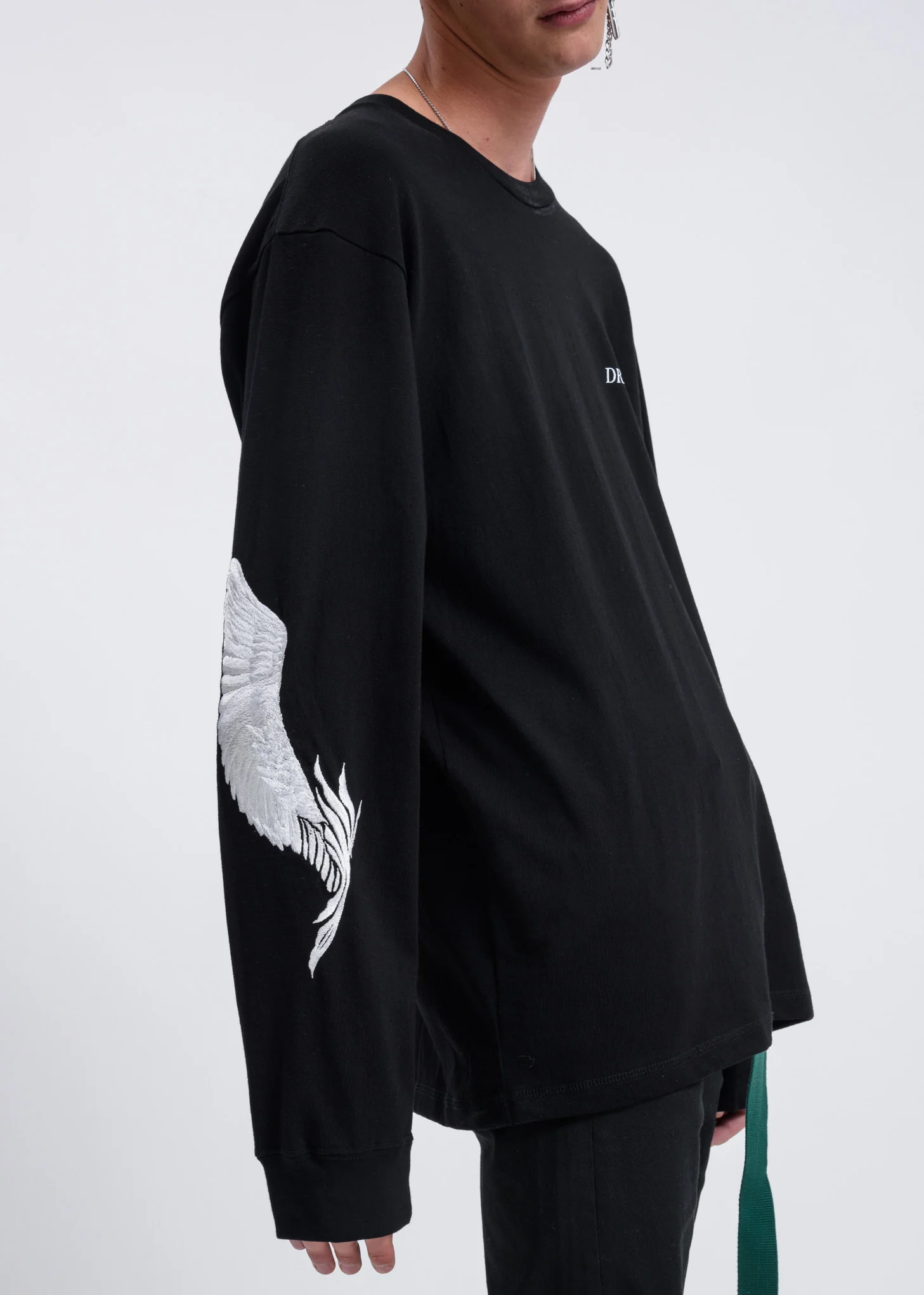 Black Feather Embroidery Long Sleeve T-shirt - Image 5