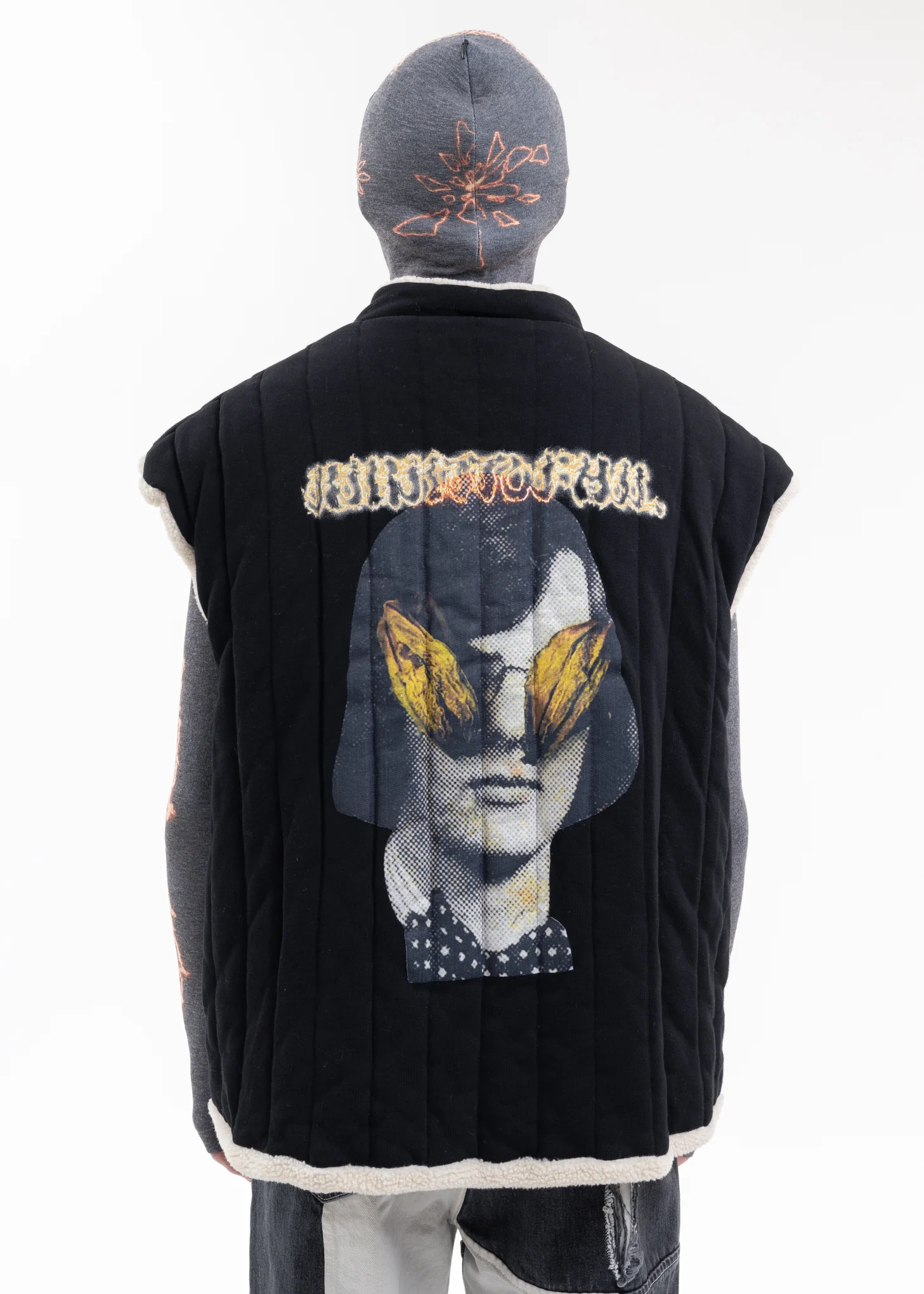 BLACK FLOWER MAN REVERSIBLE VEST PUFFER JACKET - Image 2