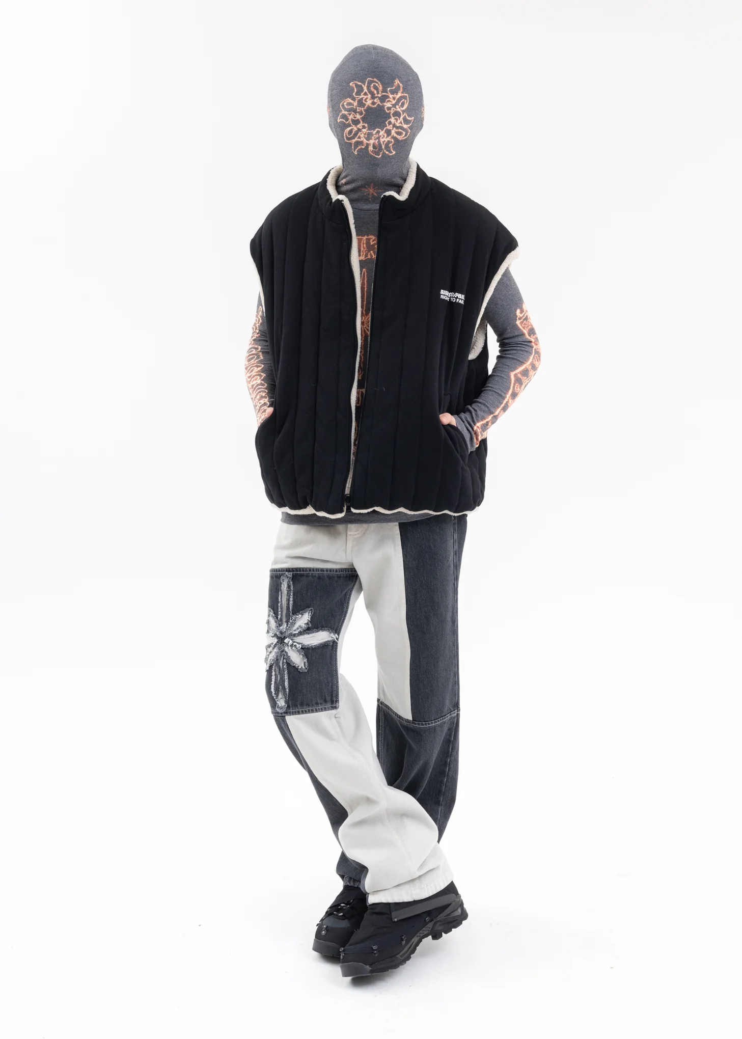 BLACK FLOWER MAN REVERSIBLE VEST PUFFER JACKET - Image 7