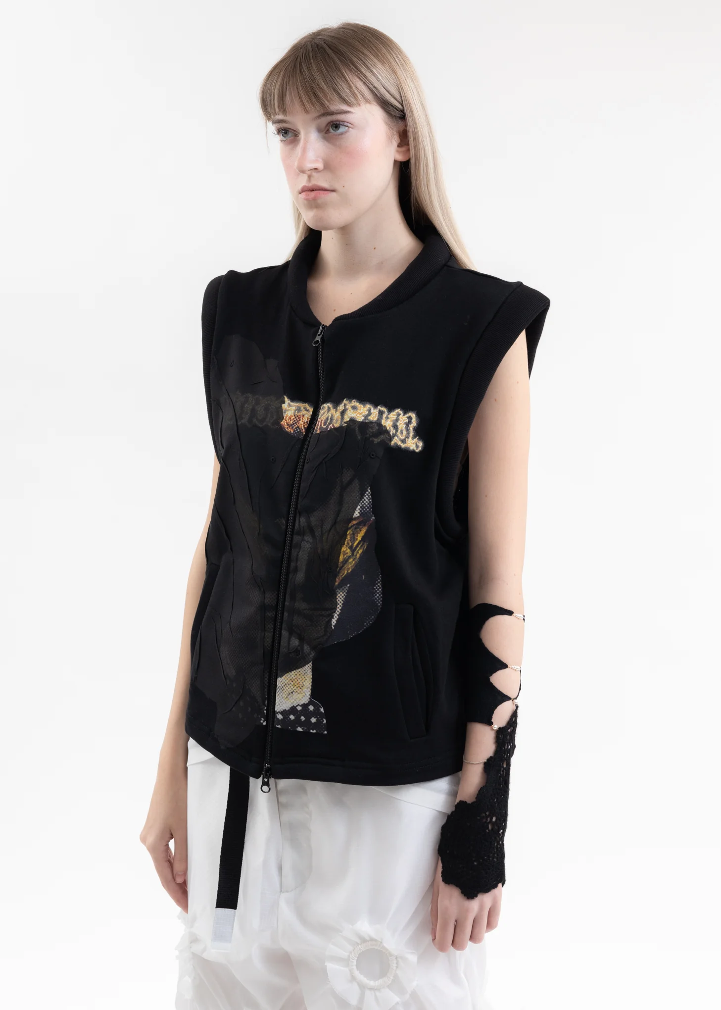 BLACK FLOWER MAN ZIP VEST - Image 2