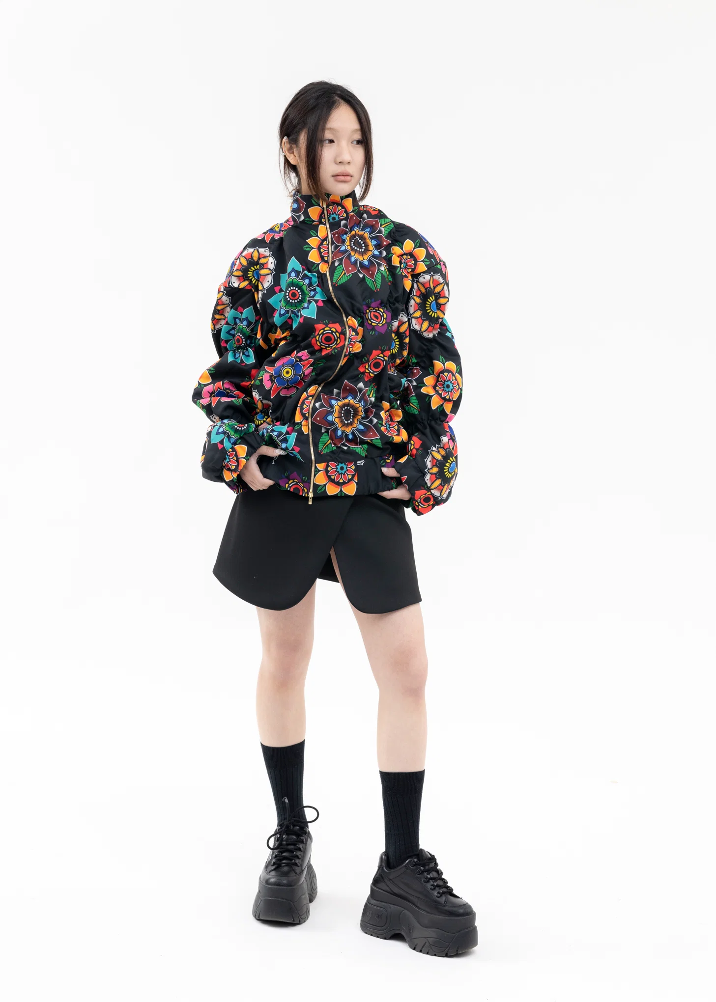 BLACK FLOWER PATTERN TRACK TOPS - Image 5