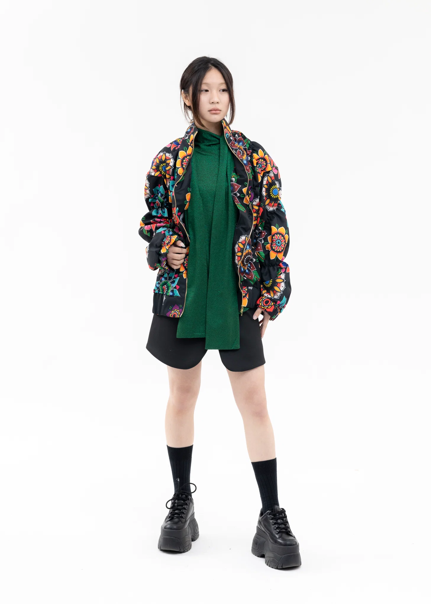 BLACK FLOWER PATTERN TRACK TOPS - Image 6