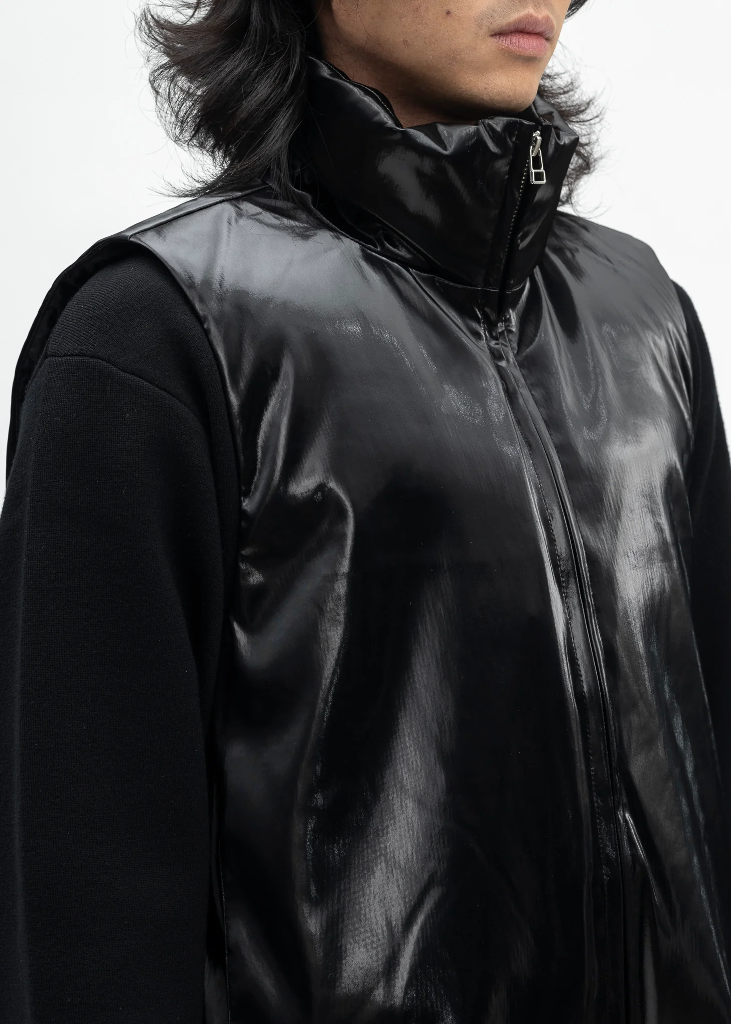 BLACK FOAMED VEST - Image 4