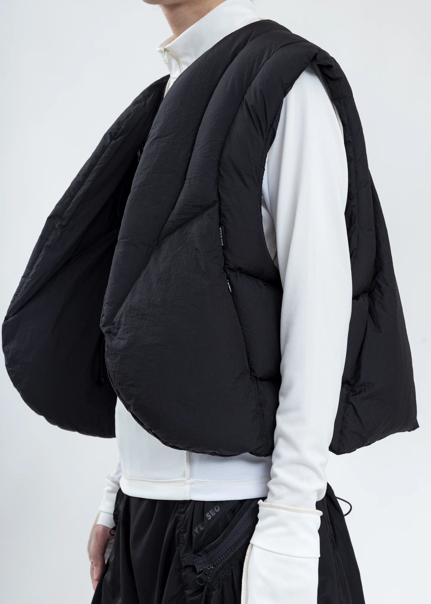 Black Gaiter Vest - Image 8