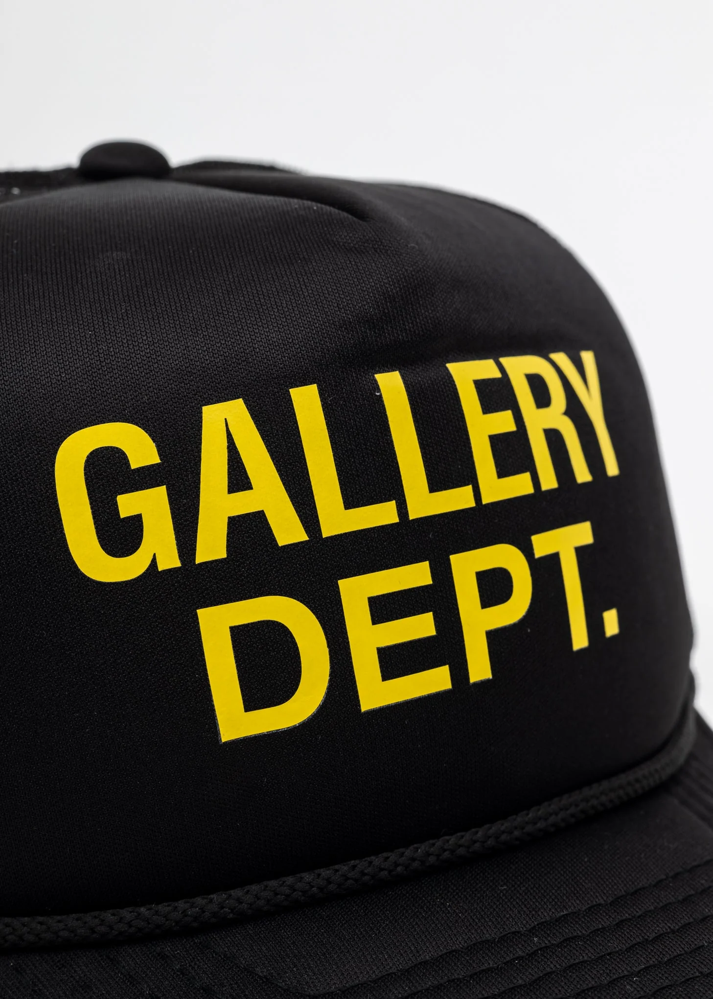 Black GALLERY DEPT. LOGO PAINTED Trucker Cap - Image 3