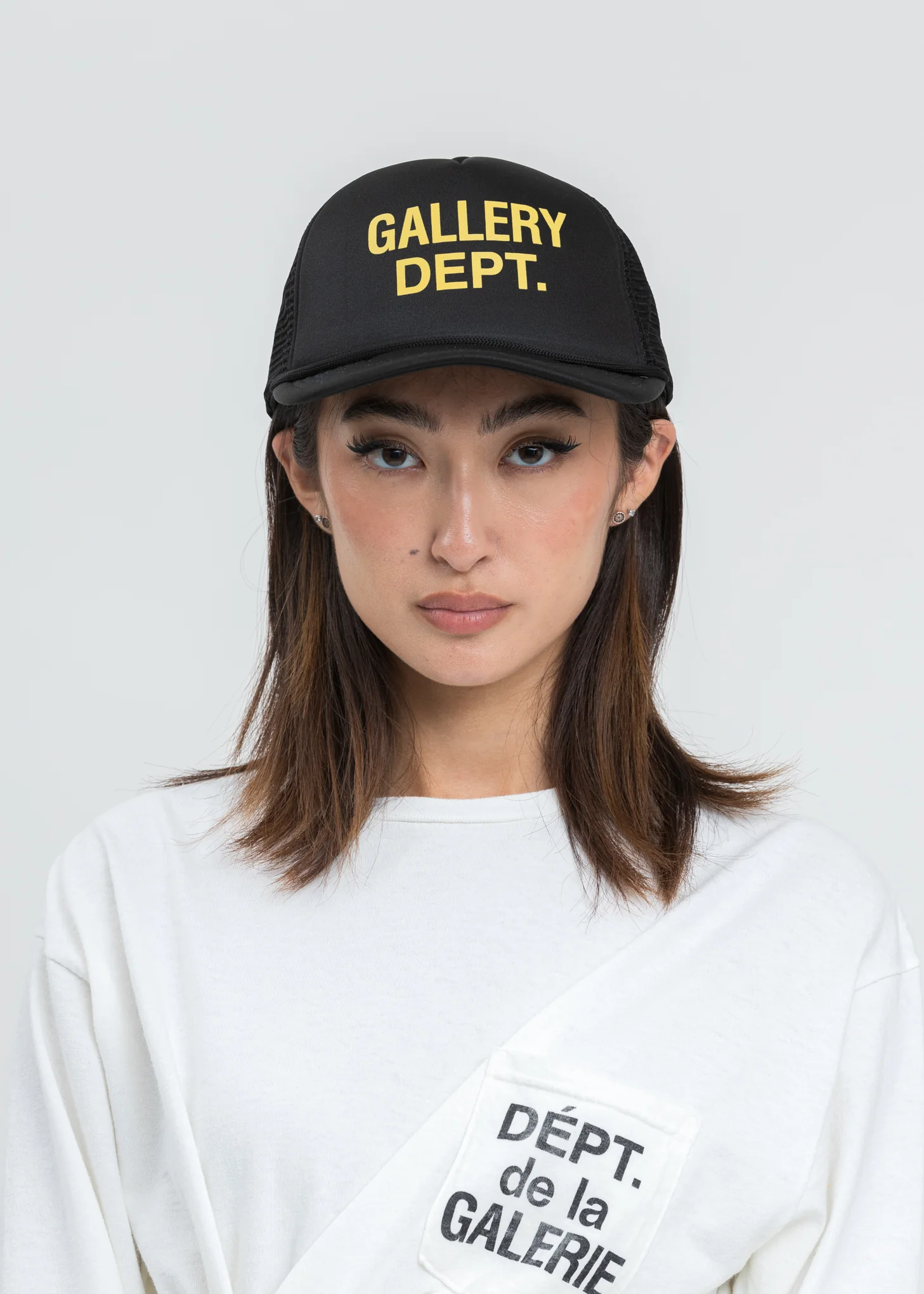 Black GALLERY DEPT. LOGO PAINTED Trucker Cap - Image 2