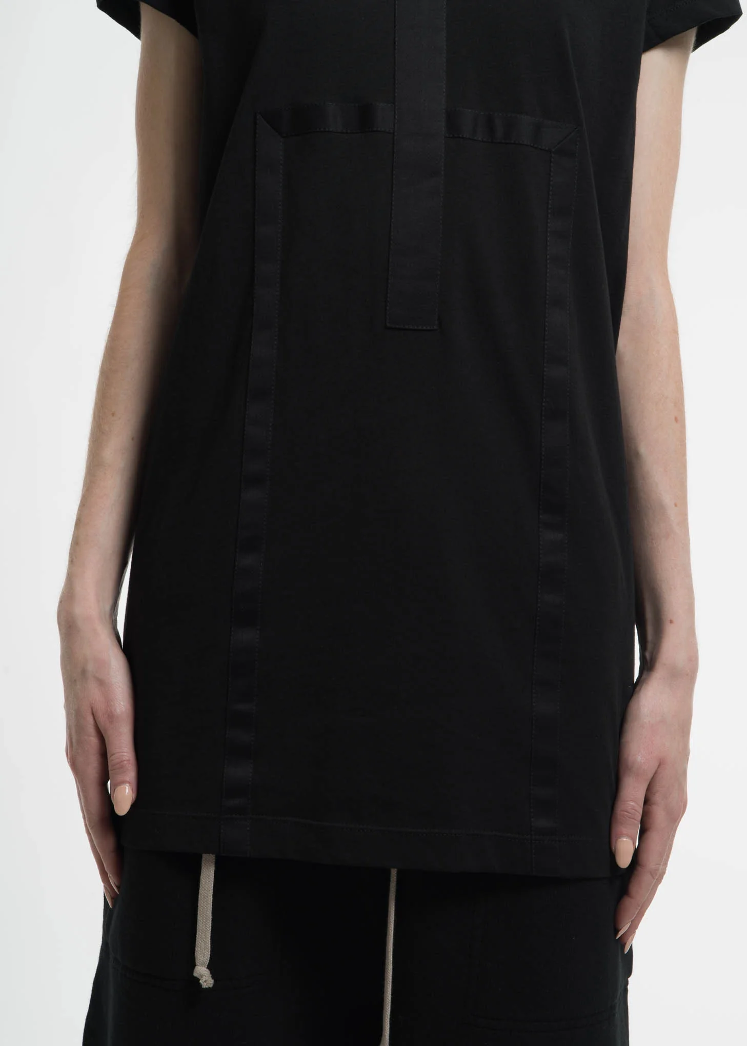 Black Geometric T-Shirt - Image 5
