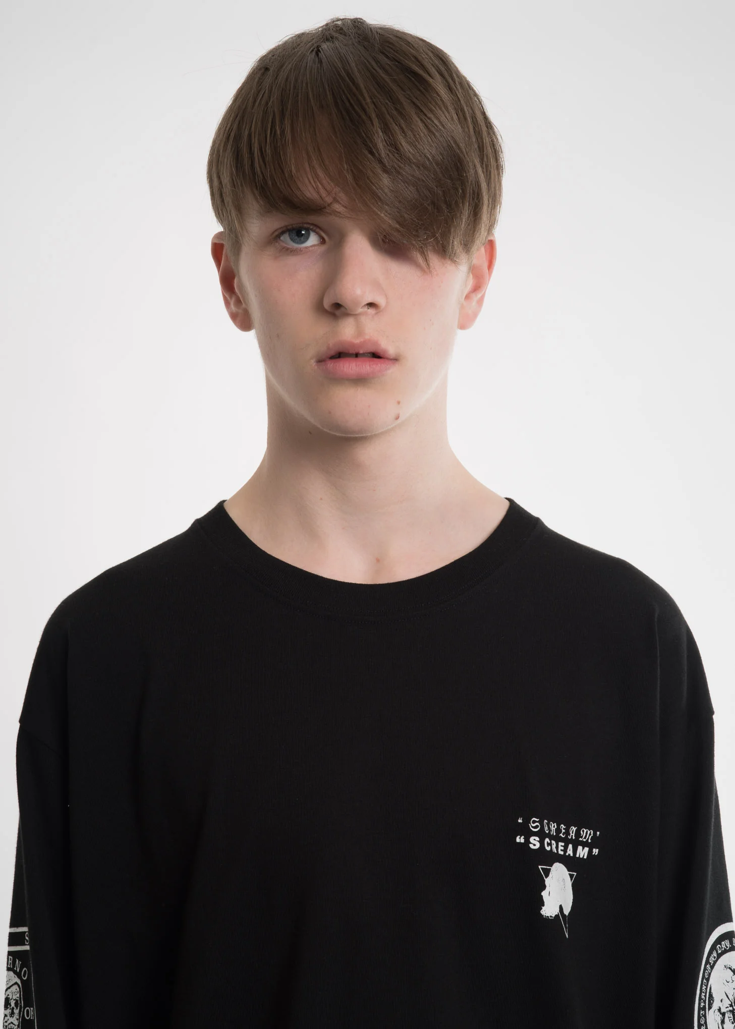 Black Graphic L/S T-Shirt - Image 4